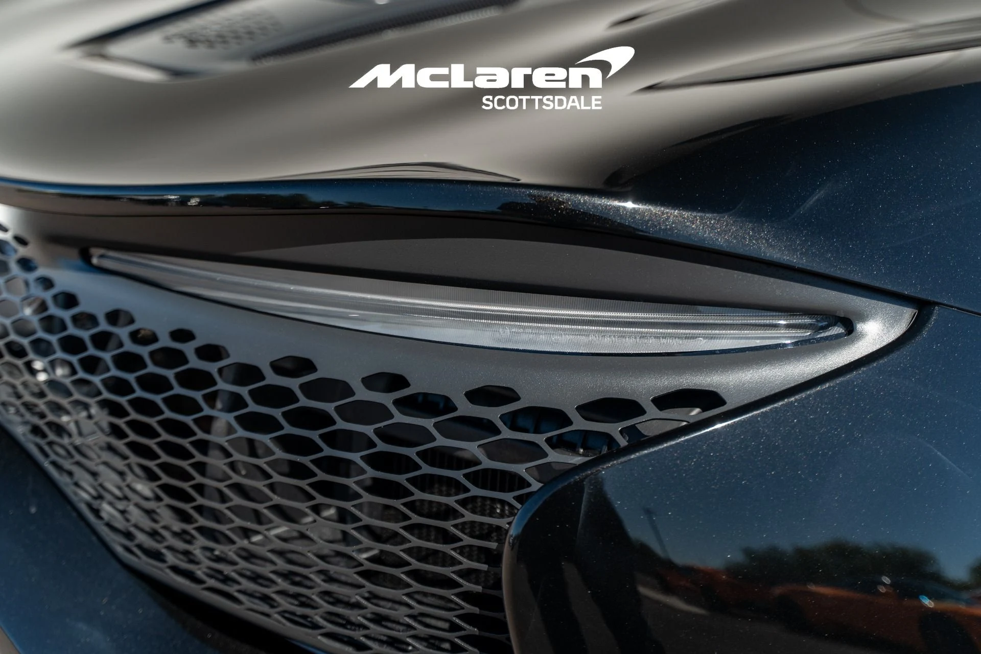 mph015_4170562471_Used_2025_MCLAREN_ARTURA_1759477334_0bcf374b57