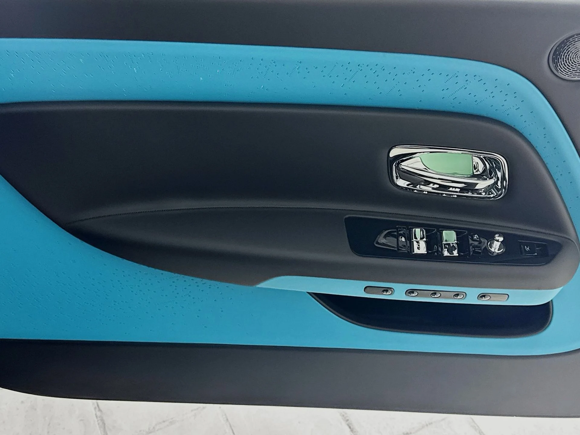 mph015_4171960889_fcefcc02d906b3319b3e98a47d88378ax_159ca80a4d