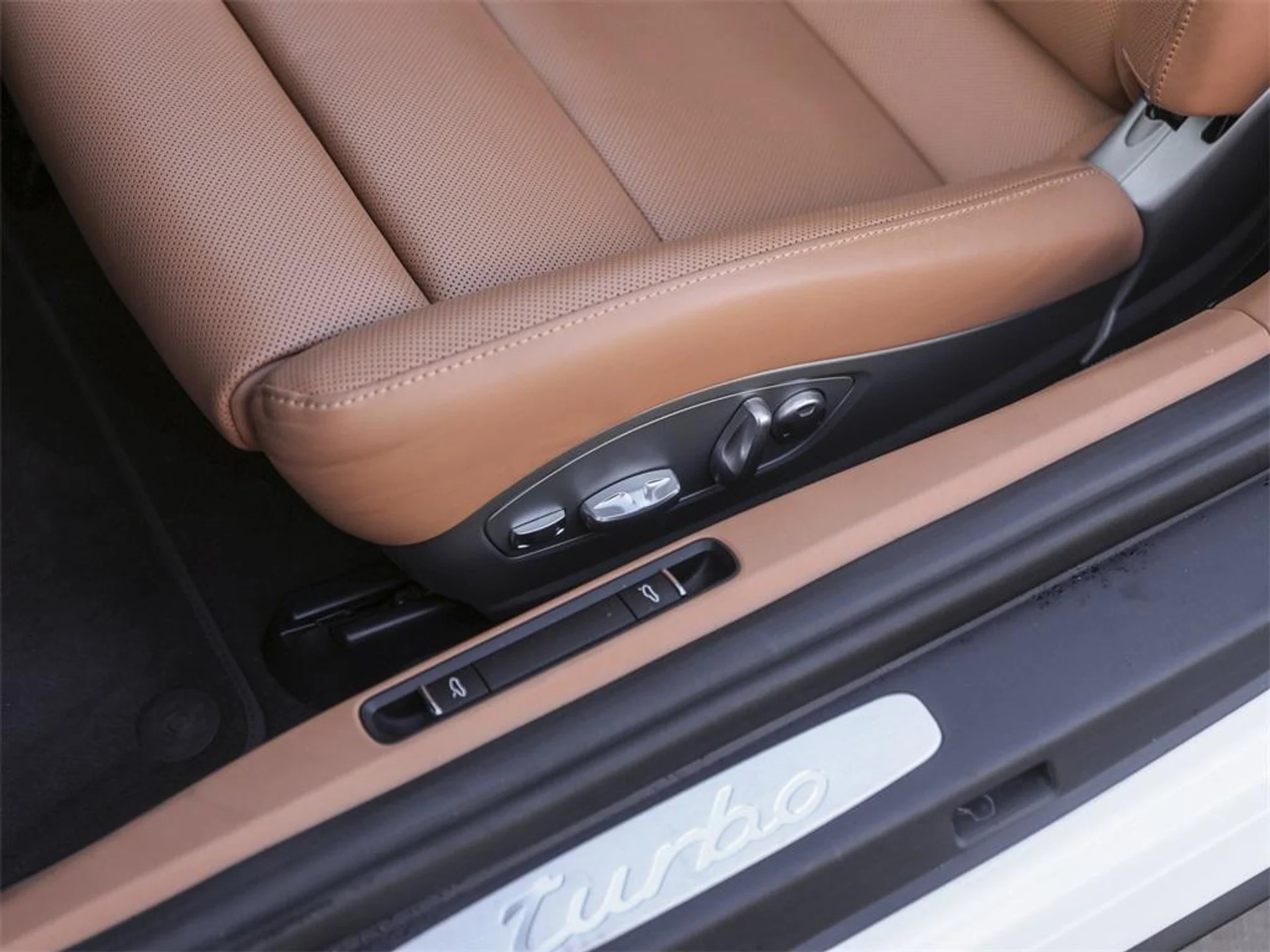 mph015_417257174_O_xe_Qlu_Iw_F_N1qs_H2qzn_Q4gjcn_U_b0aa8cbab5