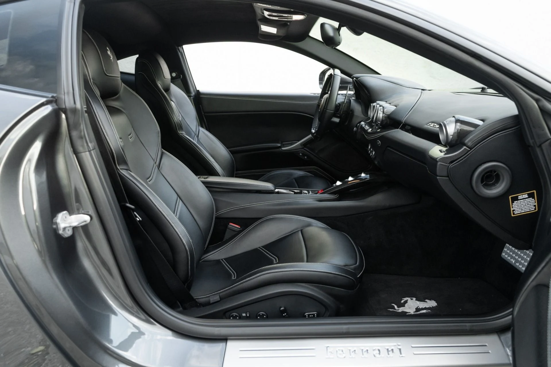 mph015_4172812214_Used_2015_Ferrari_F12berlinetta_1763421627_bf185fa2f3