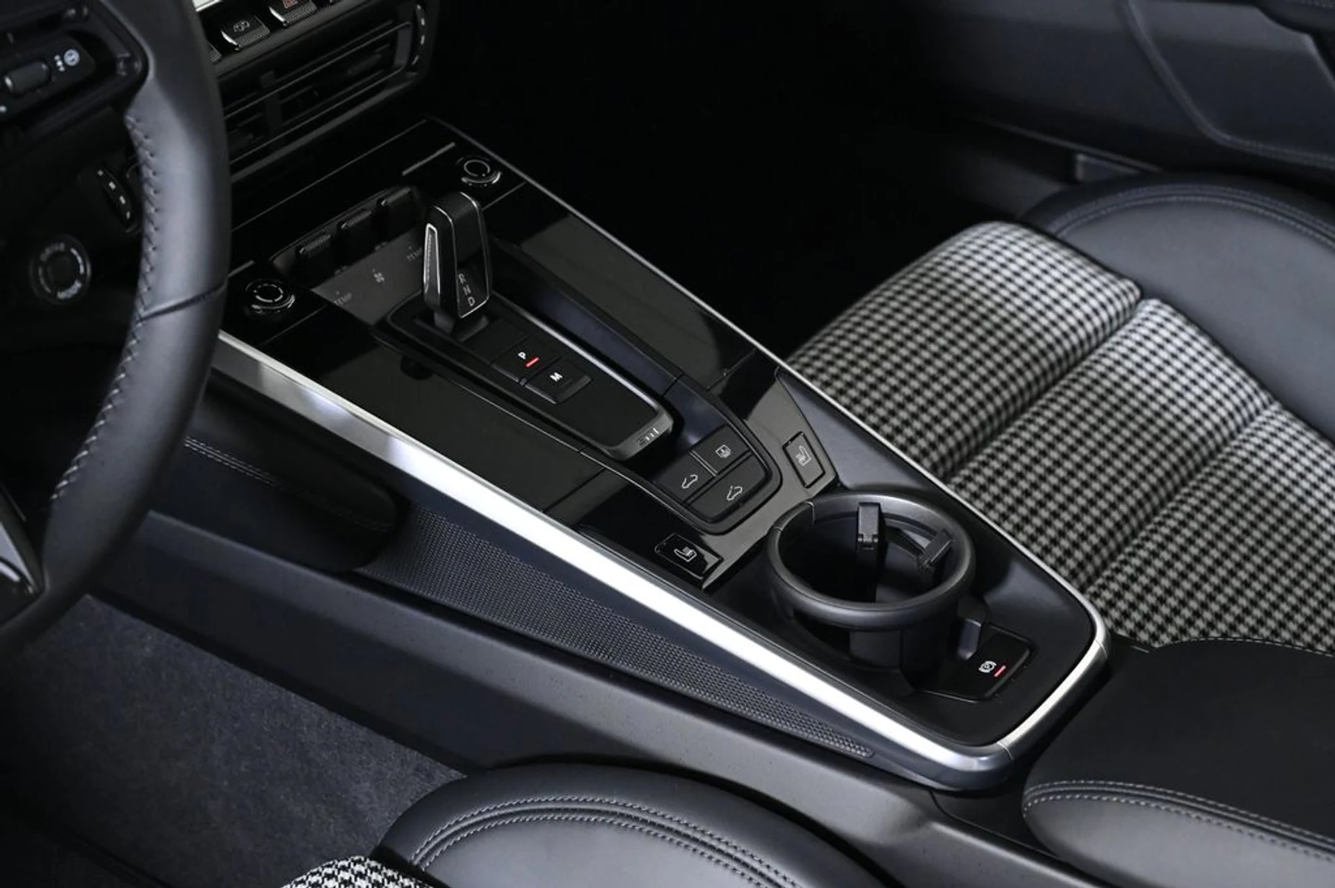 mph015_417964980_dec6f48fe5e9fe8f1cb016dd2579a780x_f4bc161211