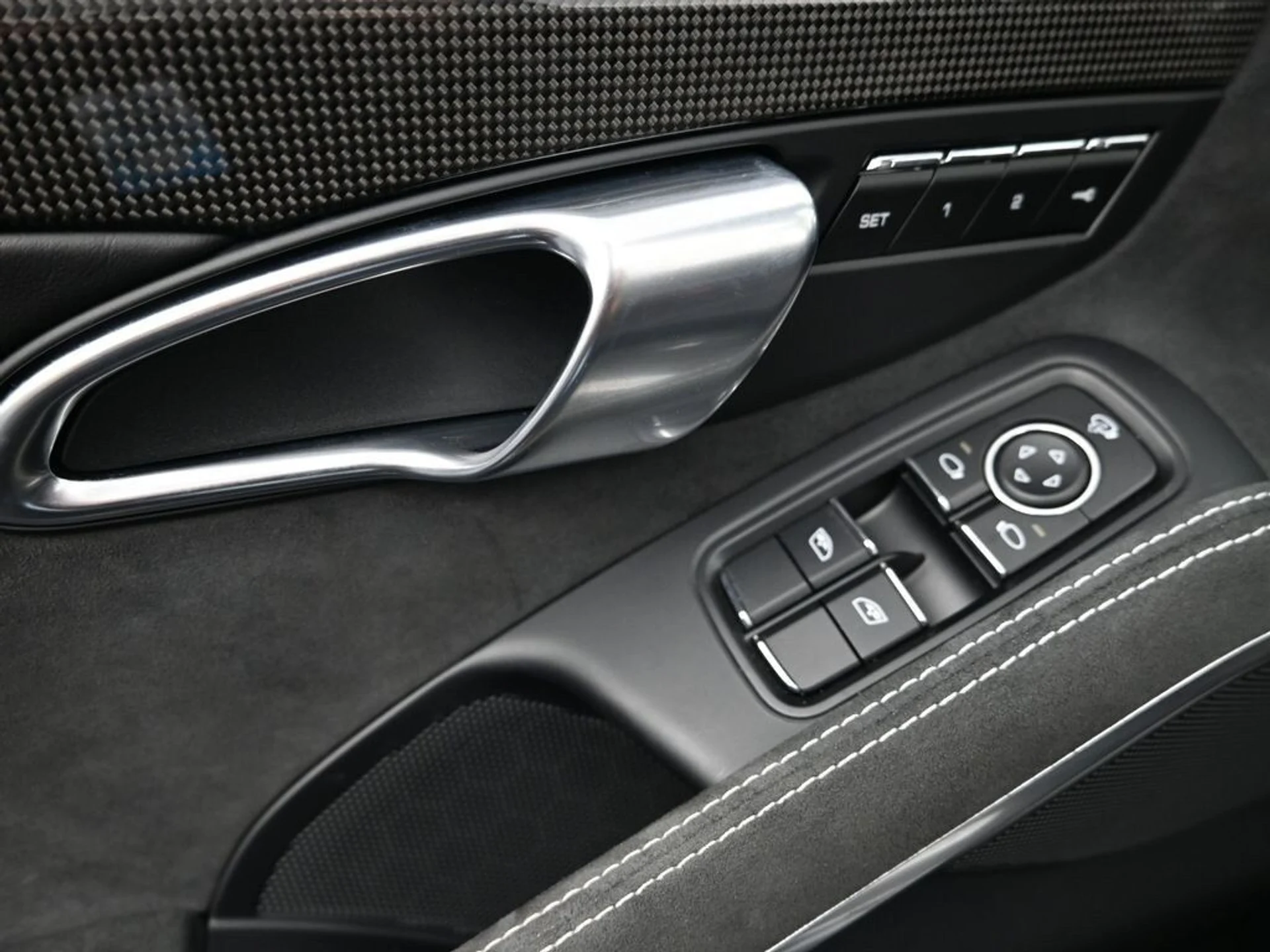 mph015_418329219_ec34871b8183ac23492c782356d06340x_adeb342459