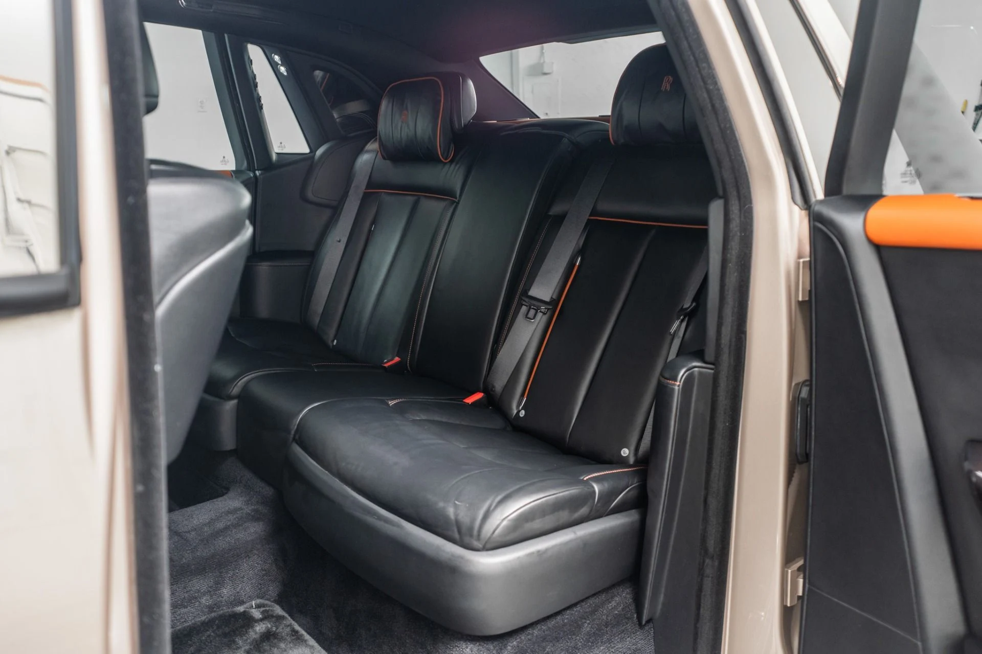mph015_4186213657_Used_2019_Rolls_Royce_Phantom_The_Phantom_Package_Two_Tone_Paint_Bespoke_Audio_1785353671_0c50f94b57