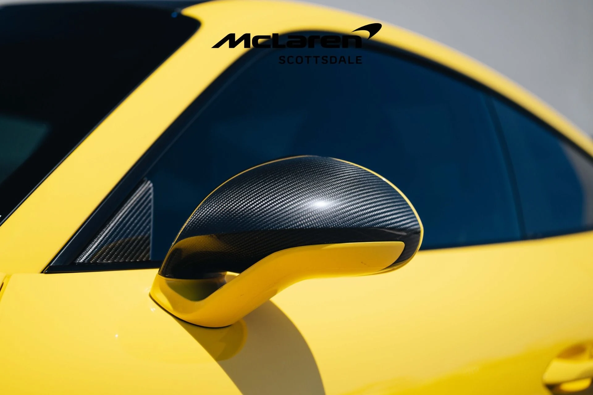 mph015_4189650829_Used_2018_PORSCHE_911_GT_2_RS_1746157617_9fda850999