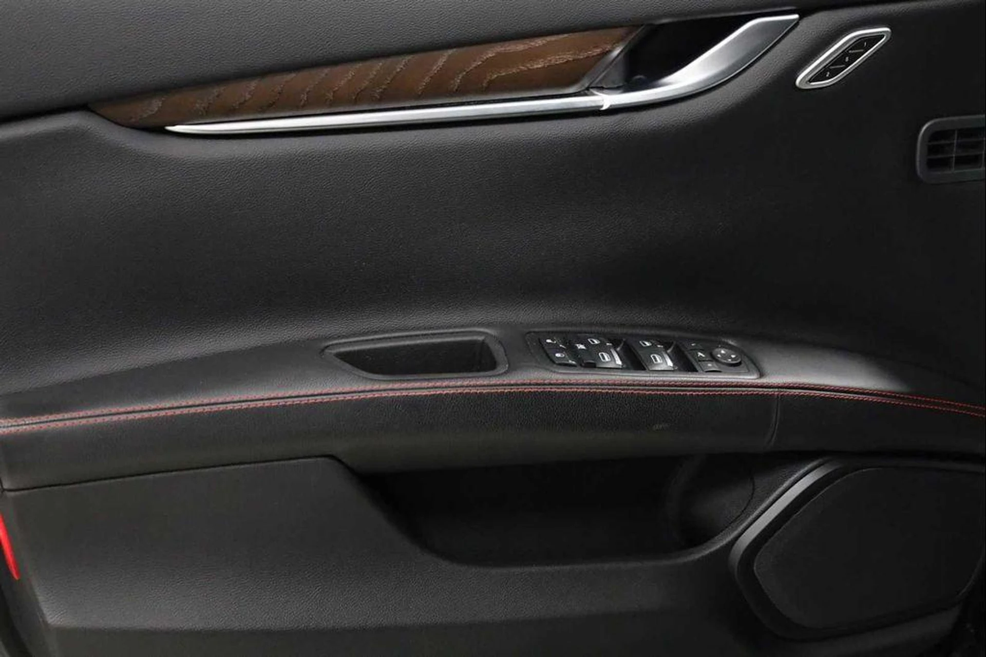 mph015_4193007315_v5_Uu_Ad_Eg5_L_An1u_U3p7nugr_A_Zh_AY_1613af3be9