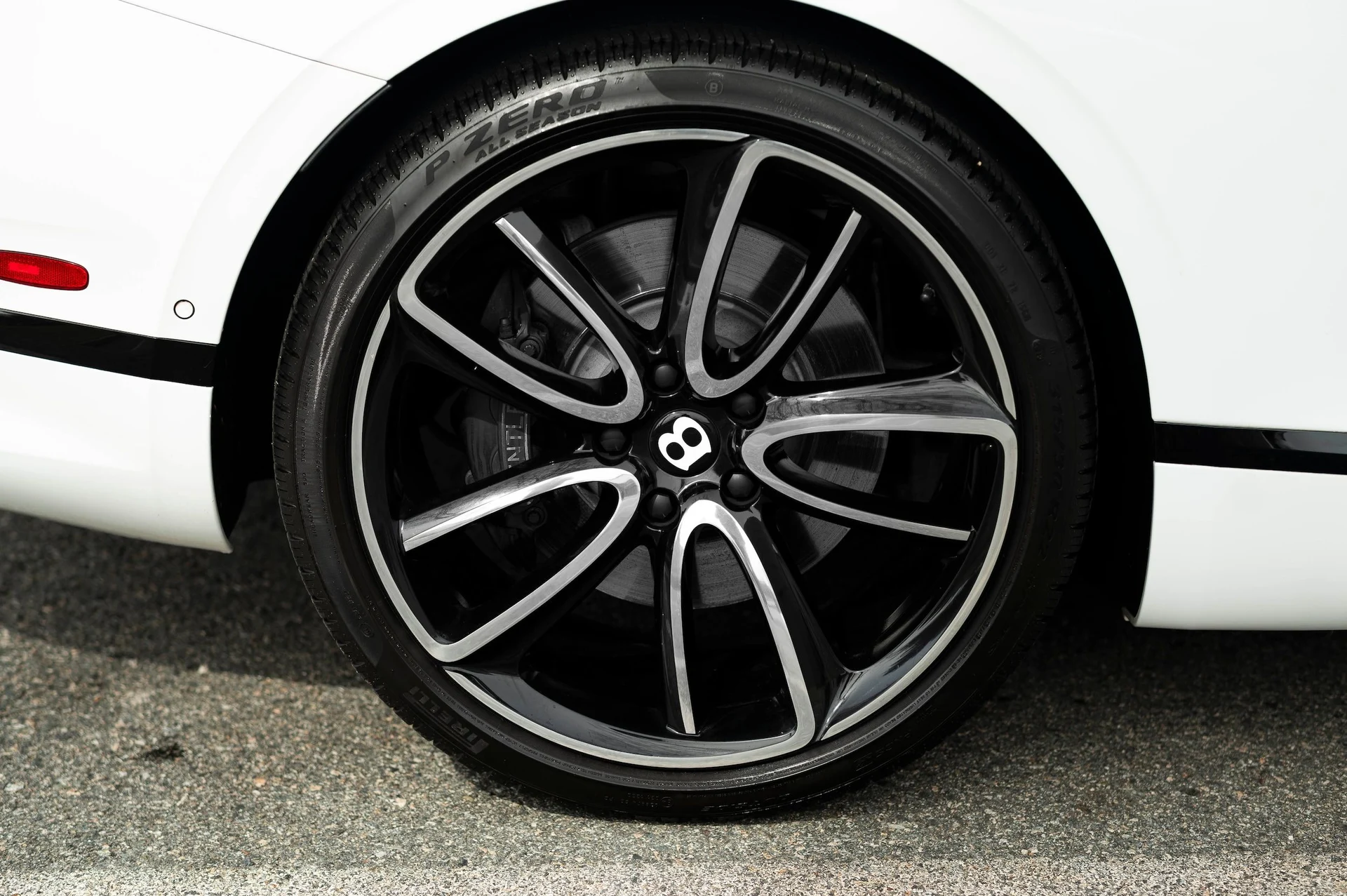 mph015_4202868046_97bfee1bceec4526b535b998995af3f7_0dcb103872