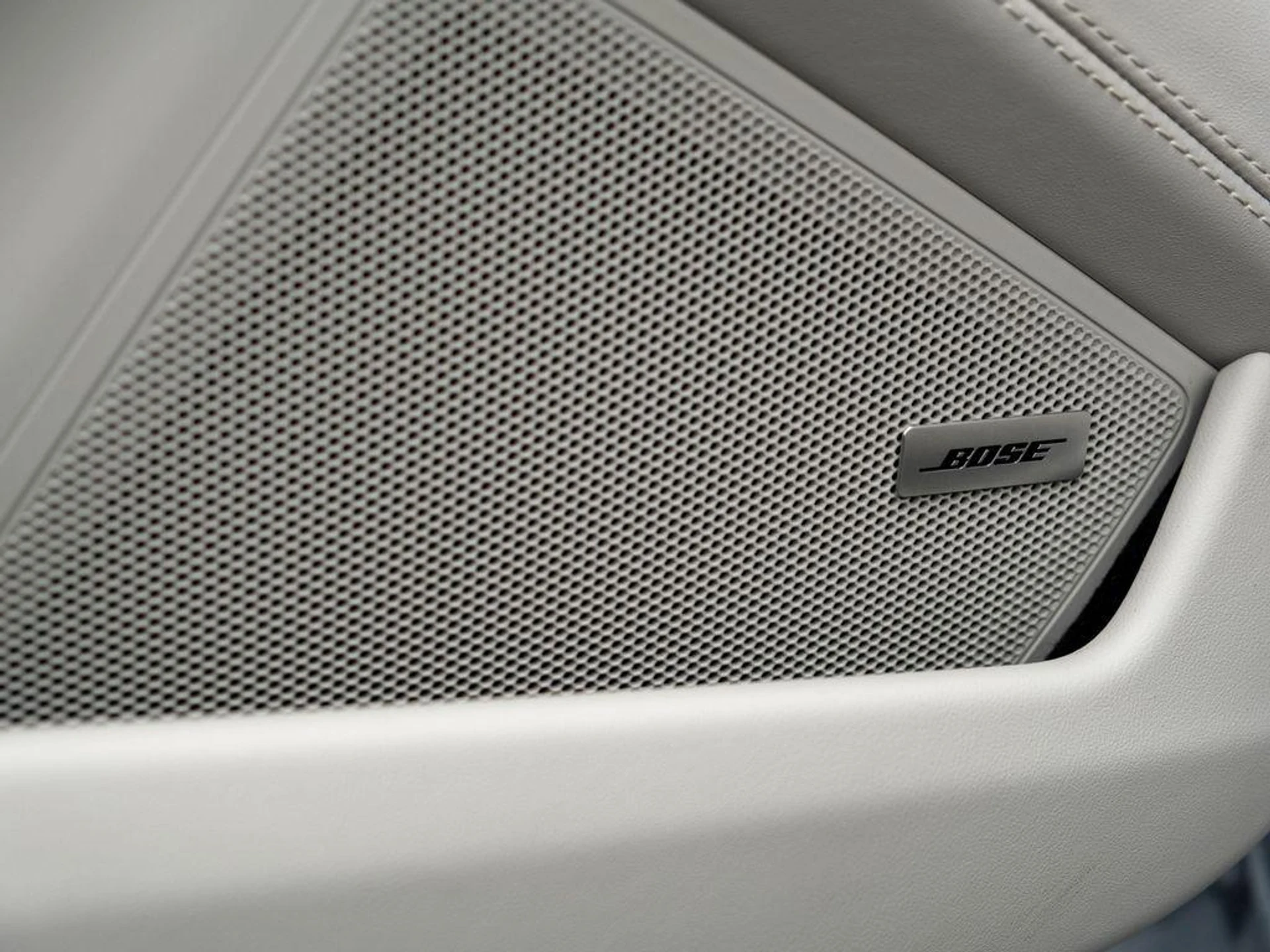 mph015_4208793229_0_PA_Tl_P_b_KSK_Lp6jc_OH_8y_Soi_Guv_E_61140183ff