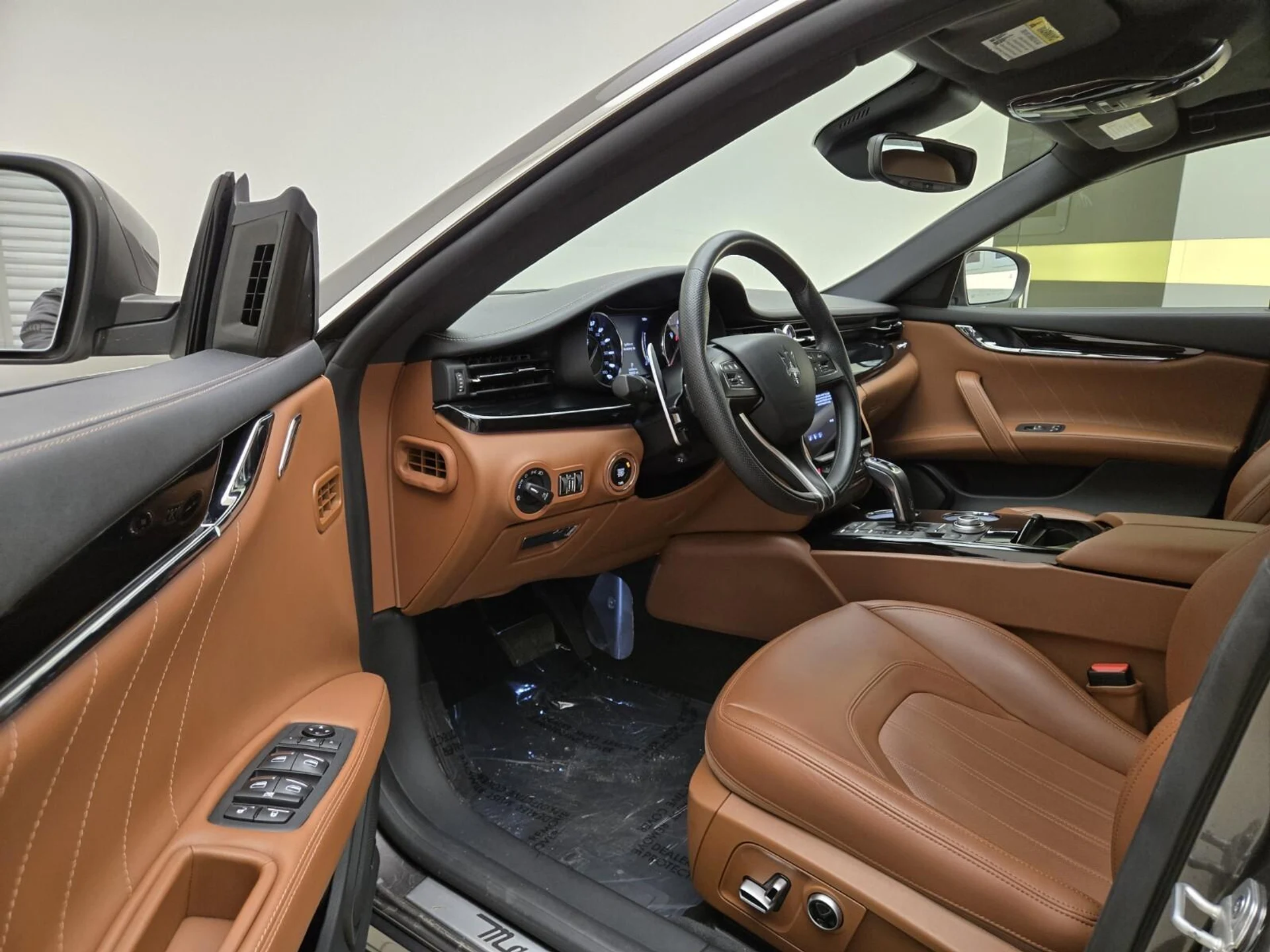 mph015_42259379_Used_2022_Maserati_Quattroporte_Modena_Q4_1761975823_2f25840c65