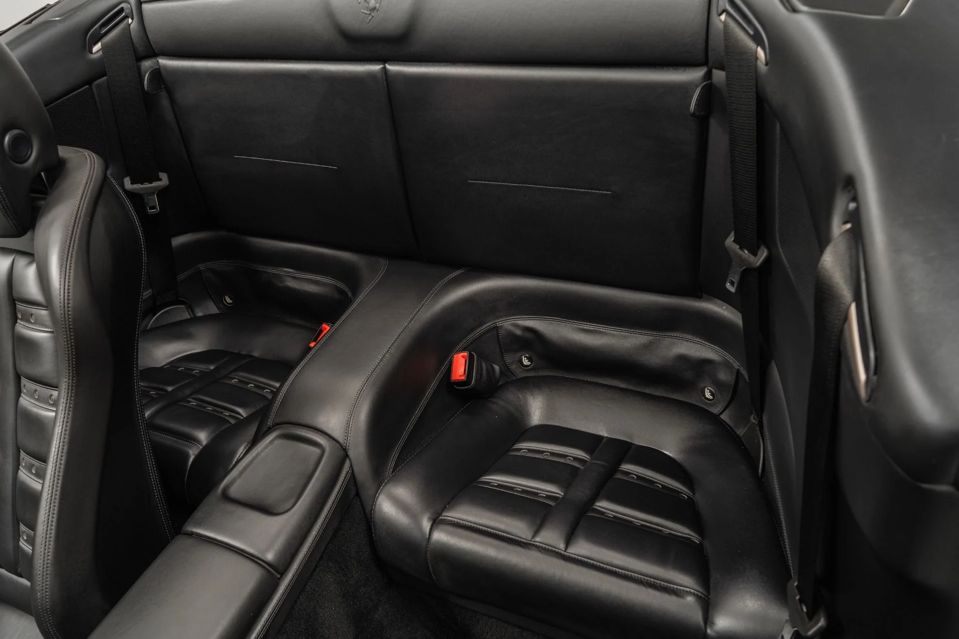 mph015_4243442034_Used_2011_Ferrari_California_Daytona_Seats_Carbon_Fiber_Driving_Zone_Carbon_Dash_Inserts_1760563898_d753fdcb85