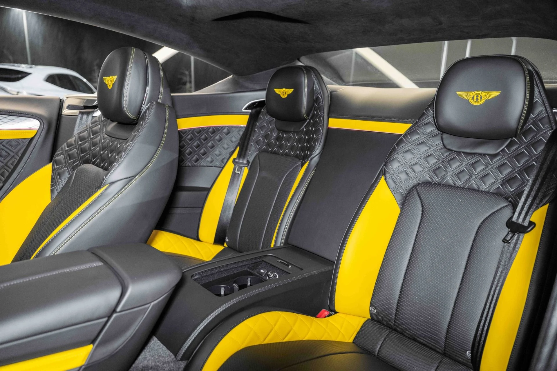 mph015_4244599549_Used_2024_Bentley_CONTINENTAL_GT_S_V8_1712670529_702be5c097