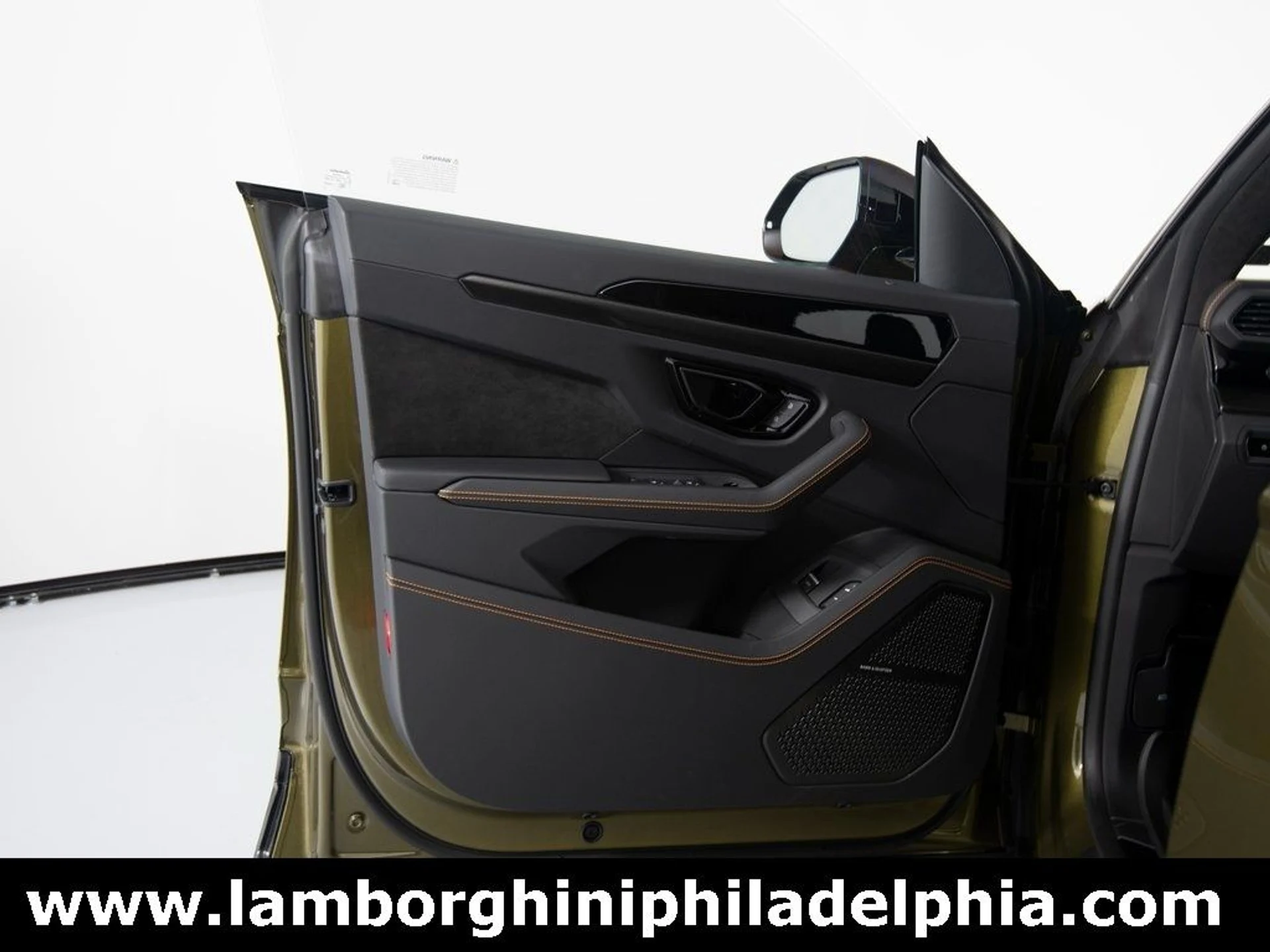 mph015_4249194703_4ec6d6cf3c8c8cf536049ca165d83b46x_1c0b2f1f6f