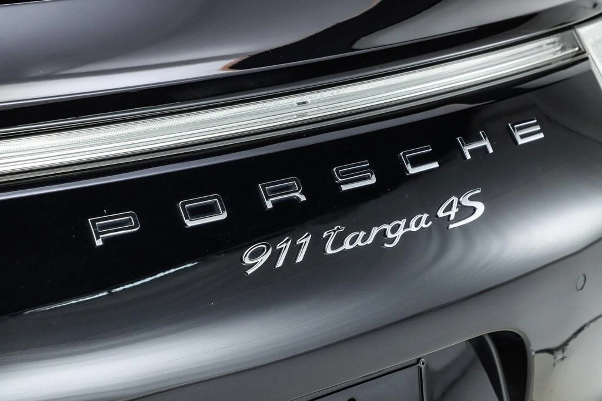 mph015_4250068275_Evw_A_Wgc_R9_N01s0se_NNB_Ggwbp_K8_74bae94b1f