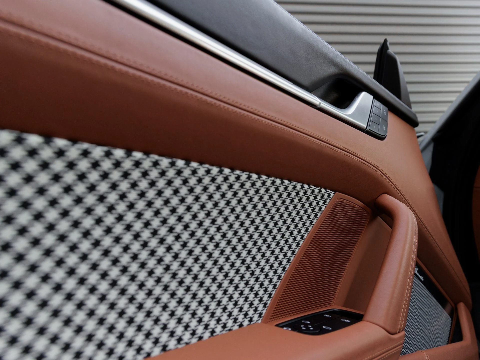 mph015_4263102231_16_0439d3f27b