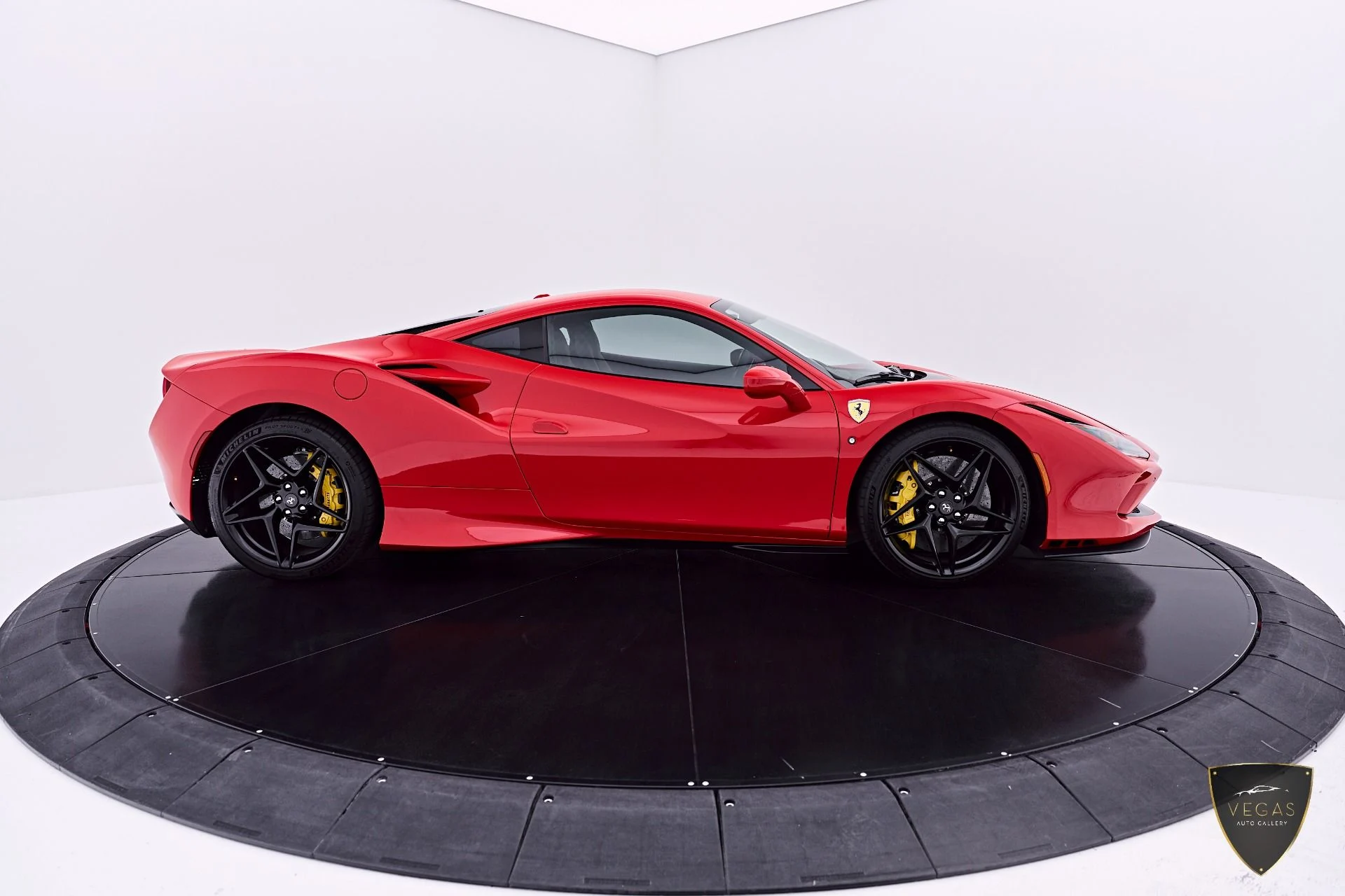 mph015_4263814626_Used_2022_Ferrari_F8_Tributo_Base_1783507003_2890f6d9b3
