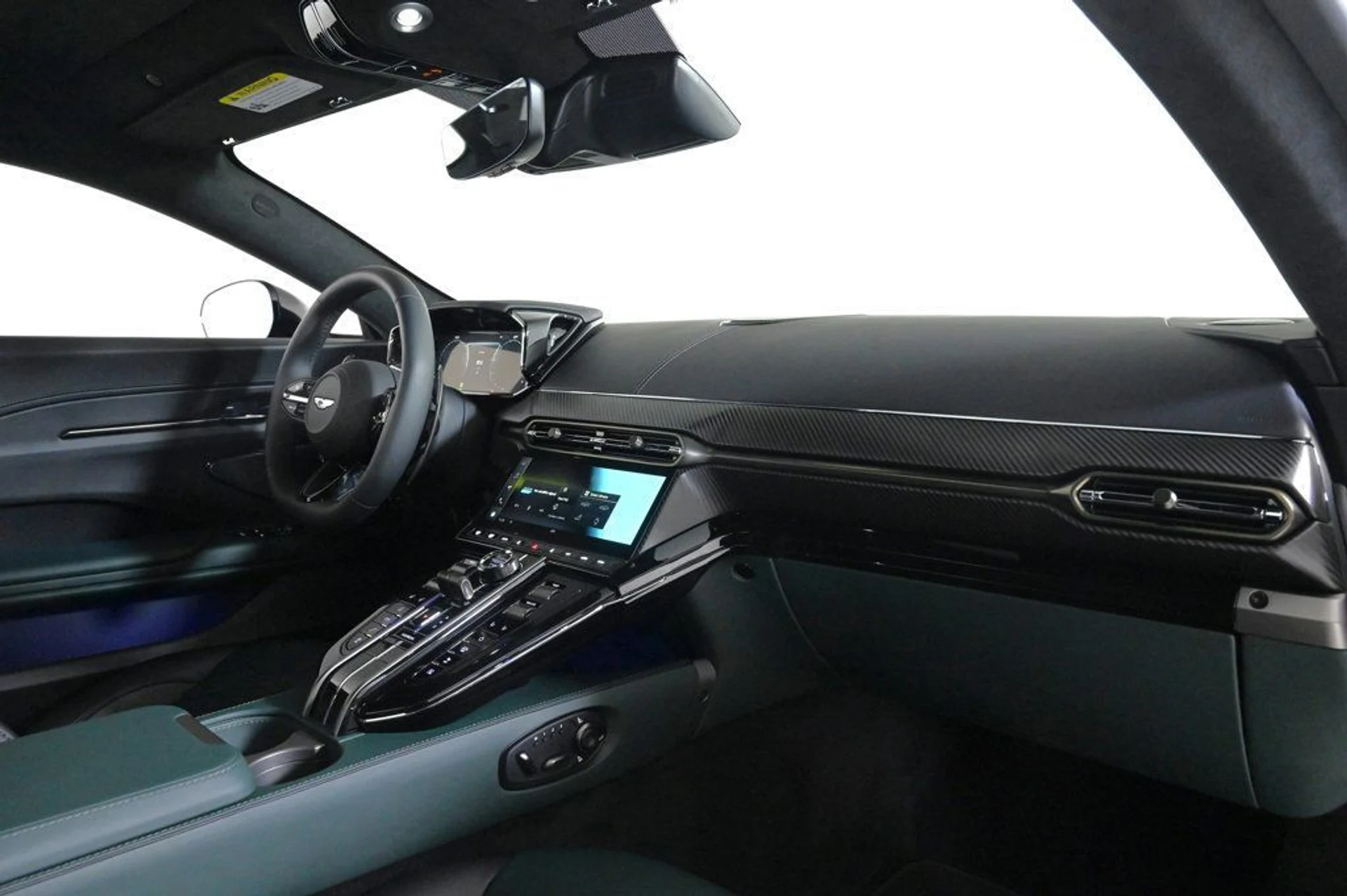 mph015_4277114771_new_2026_aston_martin_vantage_scoupe_11350_22964227_15_1024_7201184dc5