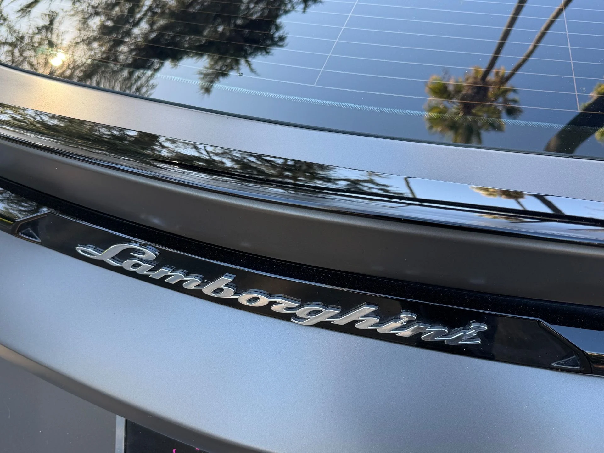 mph015_4279564573_Used_2022_Lamborghini_Urus_1773427821_3089ee7fce