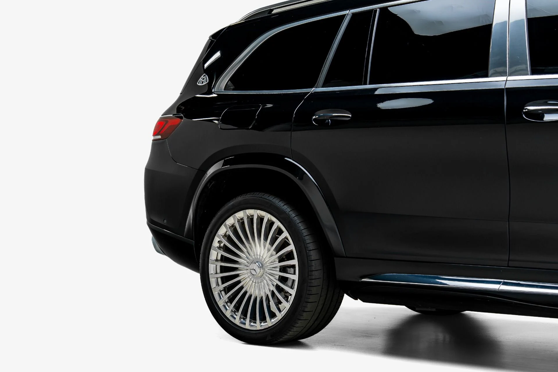 mph015_4279613966_Used_2021_Mercedes_Benz_GLS_Mercedes_Maybach_GLS_600_4_MATIC_1784913412_a2ad3f59f3