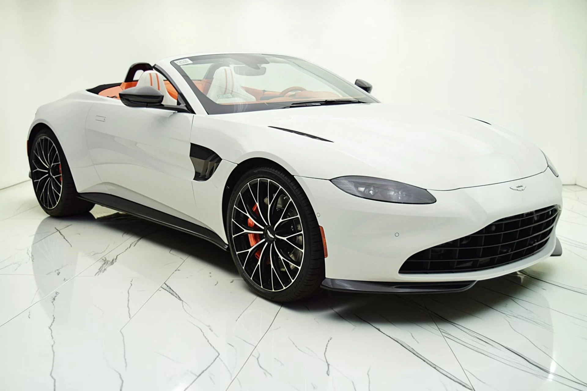 mph015_428341454_Used_2023_Aston_Martin_Vantage_Roadster_42a9e53cd9