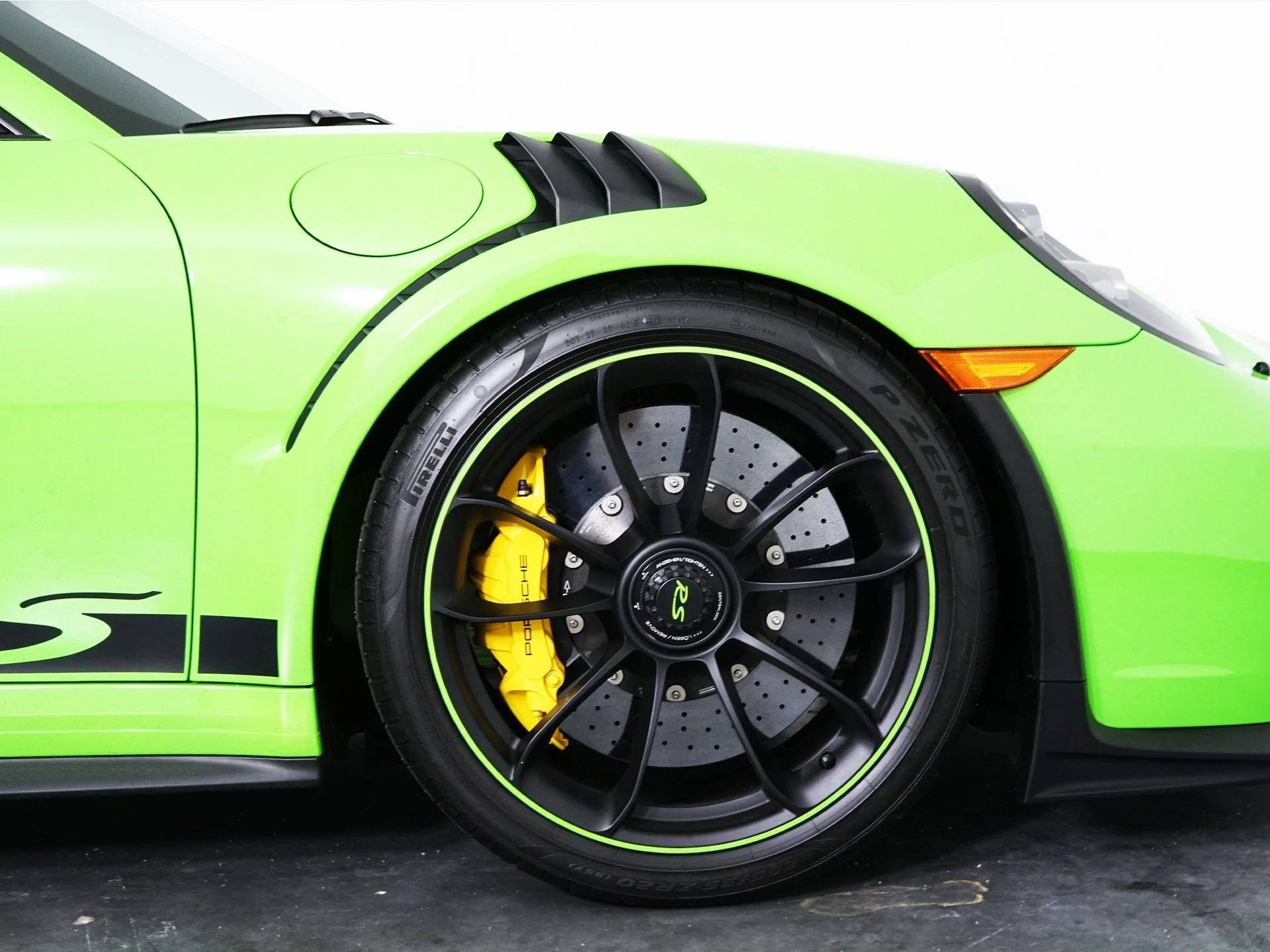 mph015_4293587698_80dbd15776c8d30dc7b0d0f8257b53eax_b4195d9e97