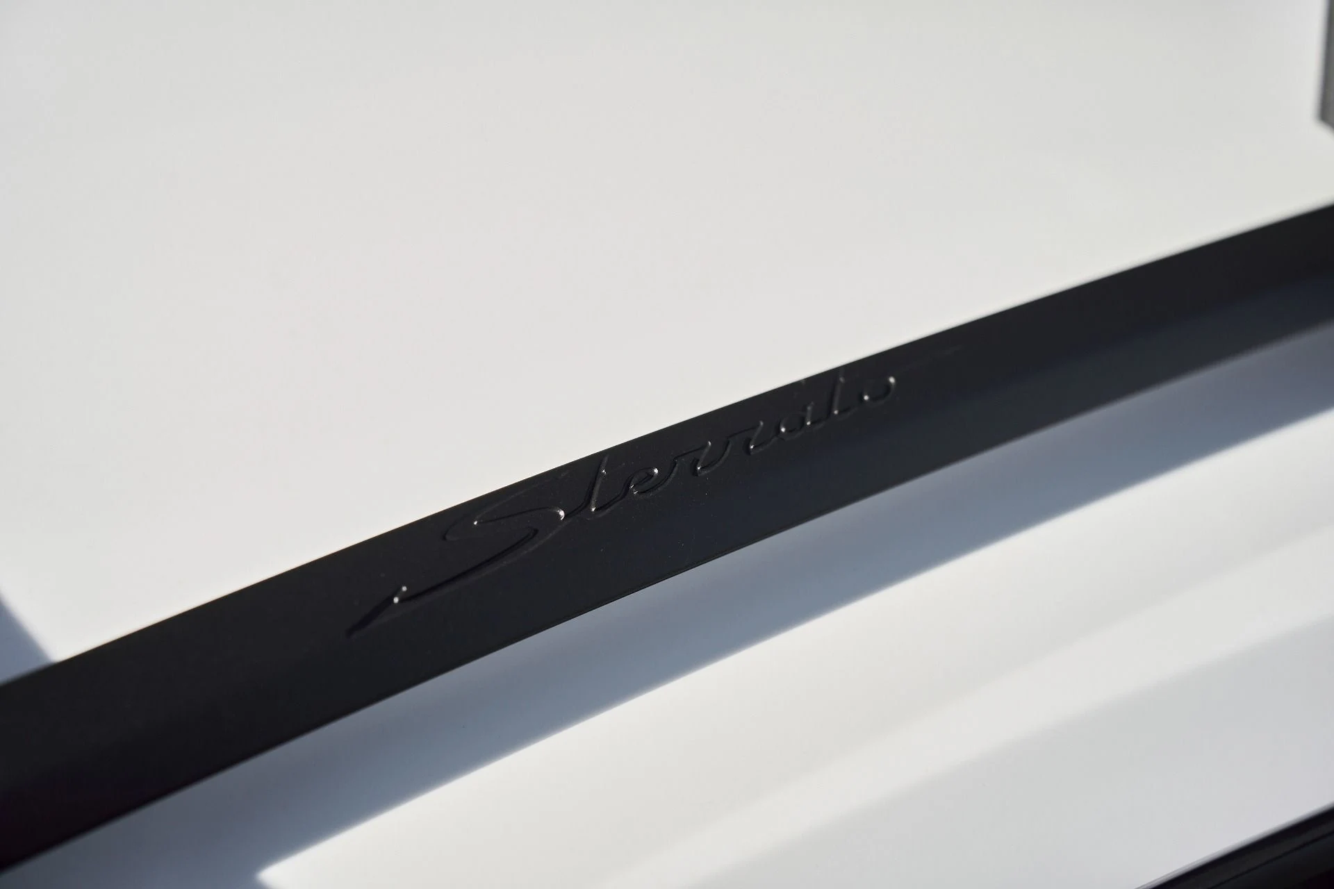 mph015_430205113_Used_2023_Lamborghini_Huracan_Base_1764123544_5e521316fe