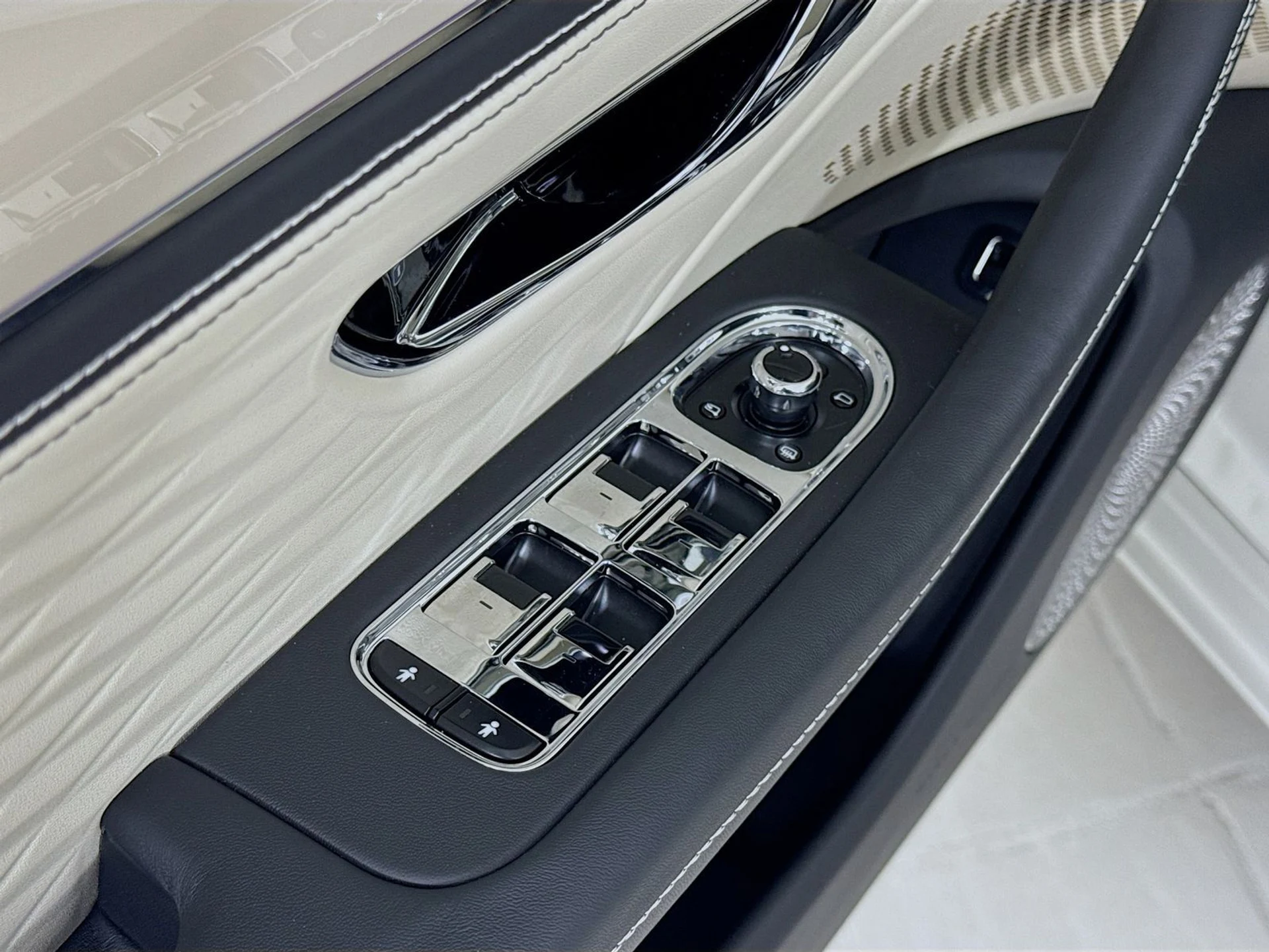 mph015_432042772_b9462c38c40b43cc8cd36ba75ace78e2x_7707080c3a