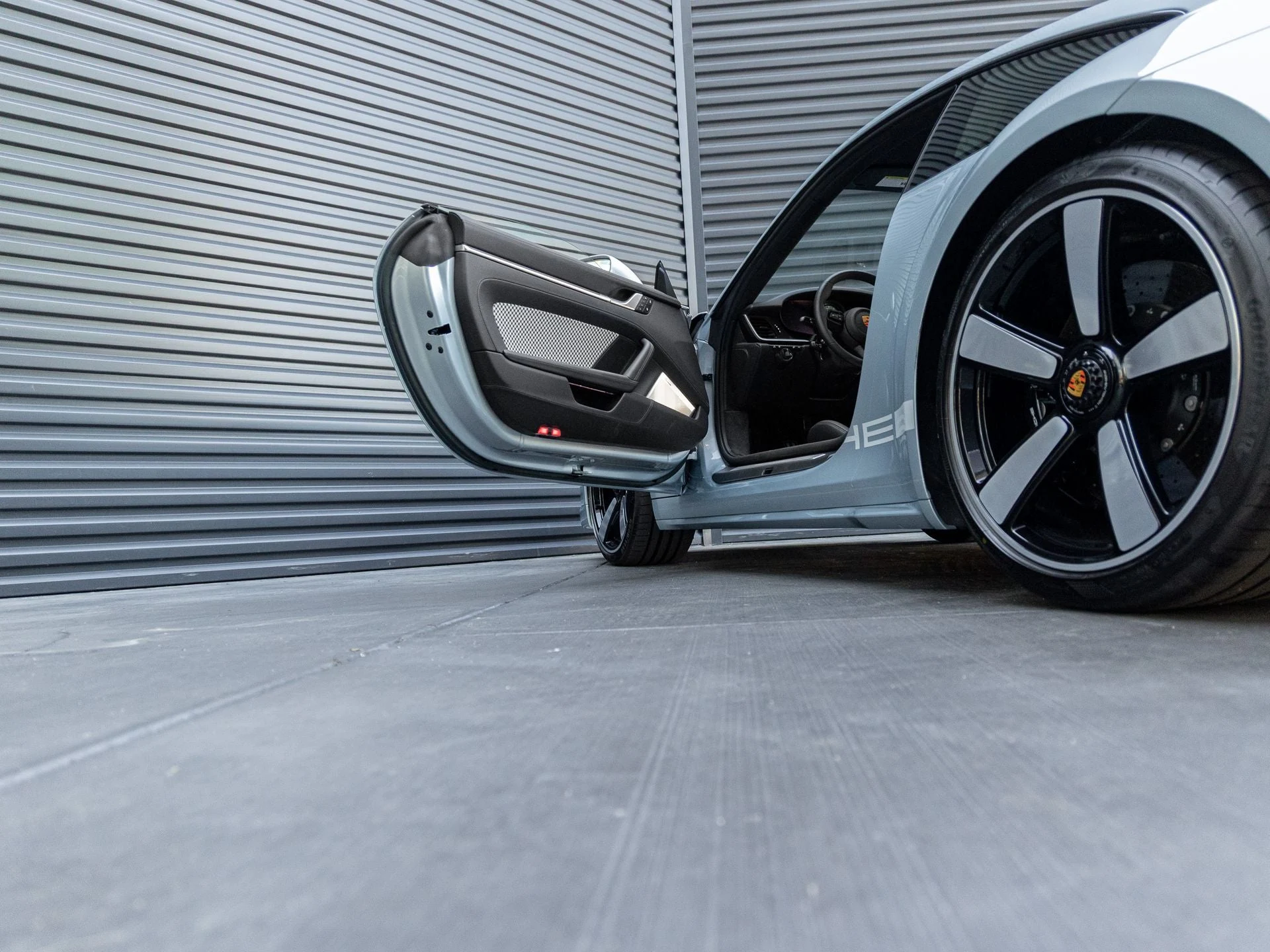 mph015_433033444_16_1941074a96