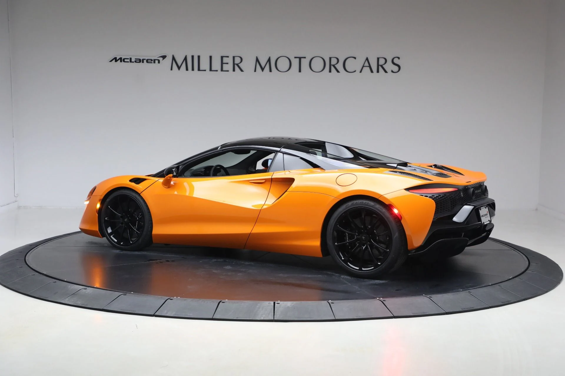 mph015_439294654_New_2026_Mc_Laren_Artura_Spider_Performance_345481a59c