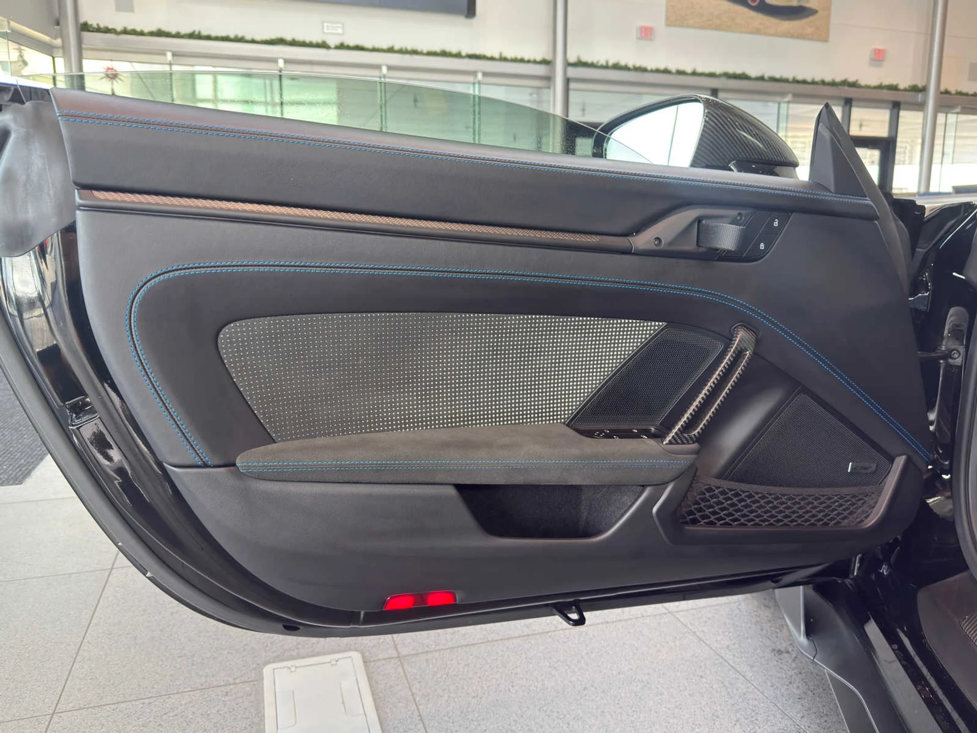 mph015_444829822_c8a6d862cf7f32aeac7292c9f6c2f5c7x_df3f41dac9