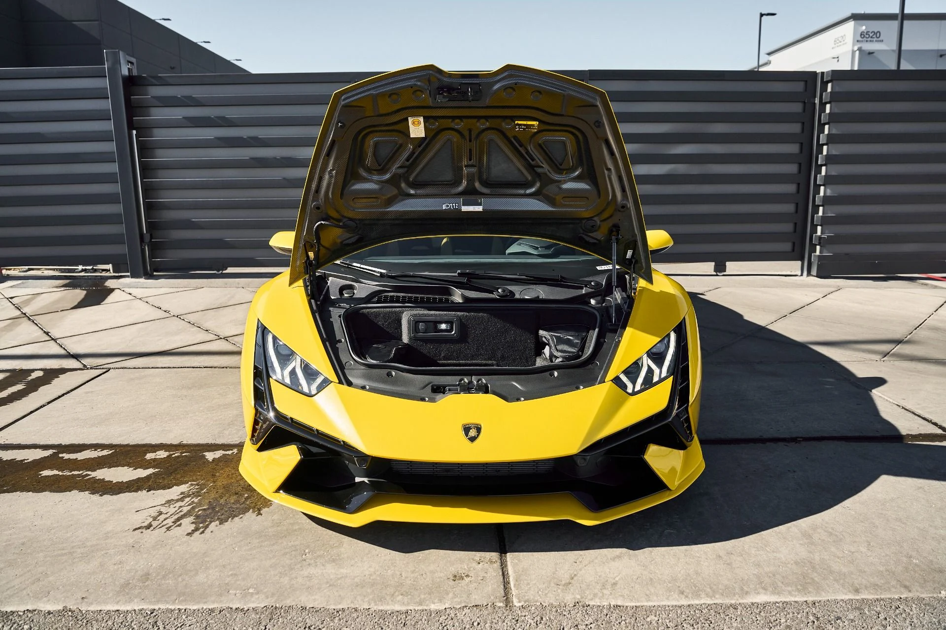 mph015_445510838_Used_2023_Lamborghini_Huracan_Tecnica_1768616110_1549e013dc