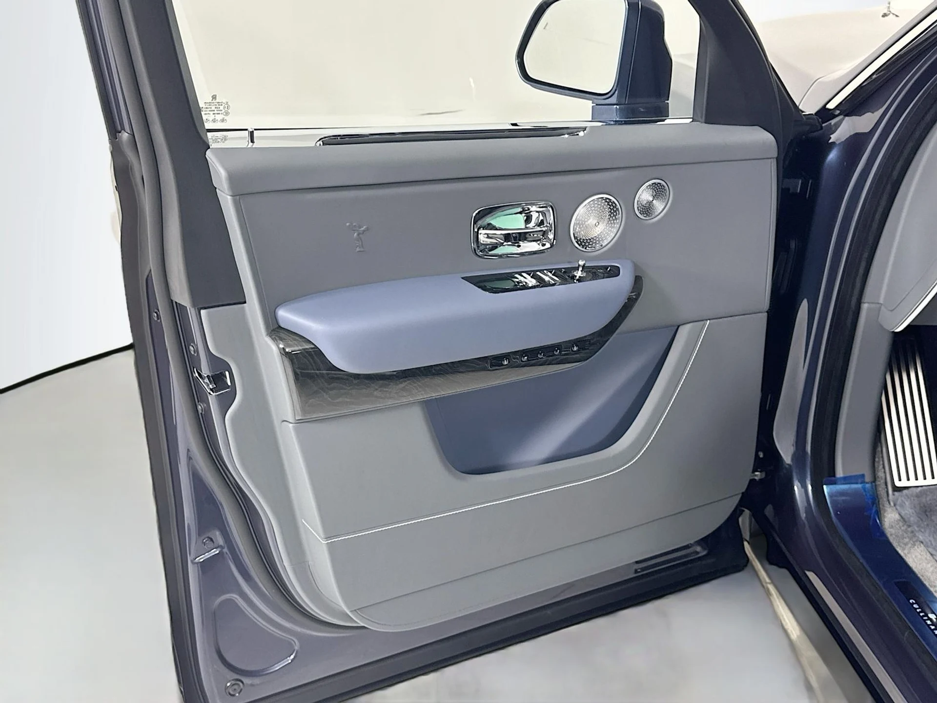 mph015_445696119_5badc05bcfa05c837e4c8774a72376f6x_a311a87db8