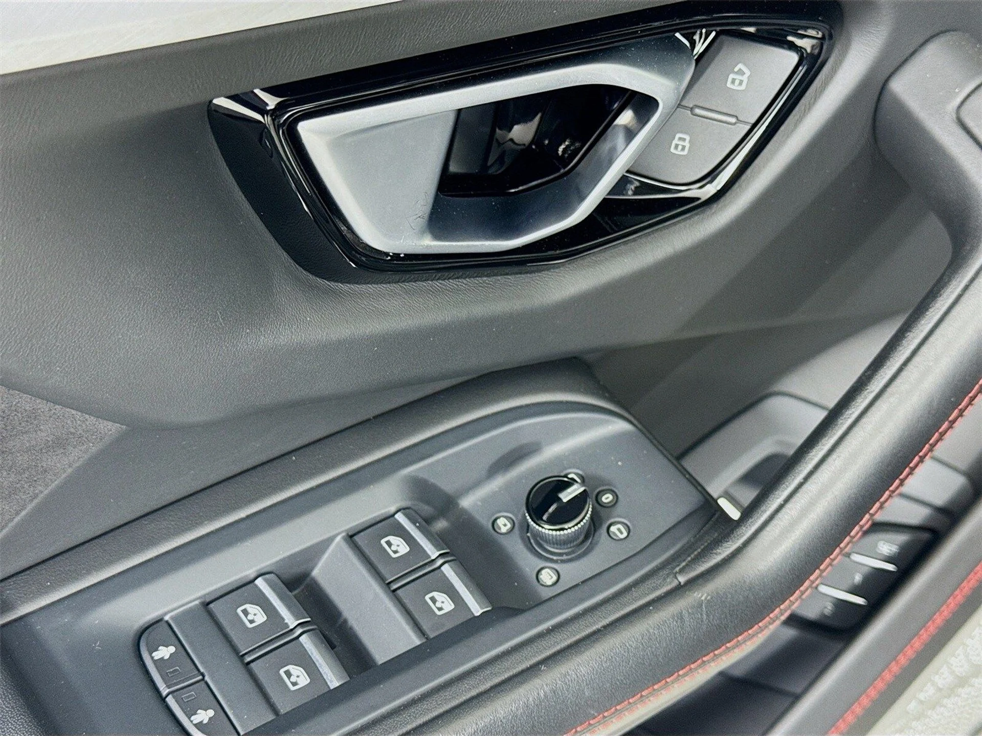 mph015_452263570_f4a2592f441e14ada03383e825d66d3ax_615bc37af6