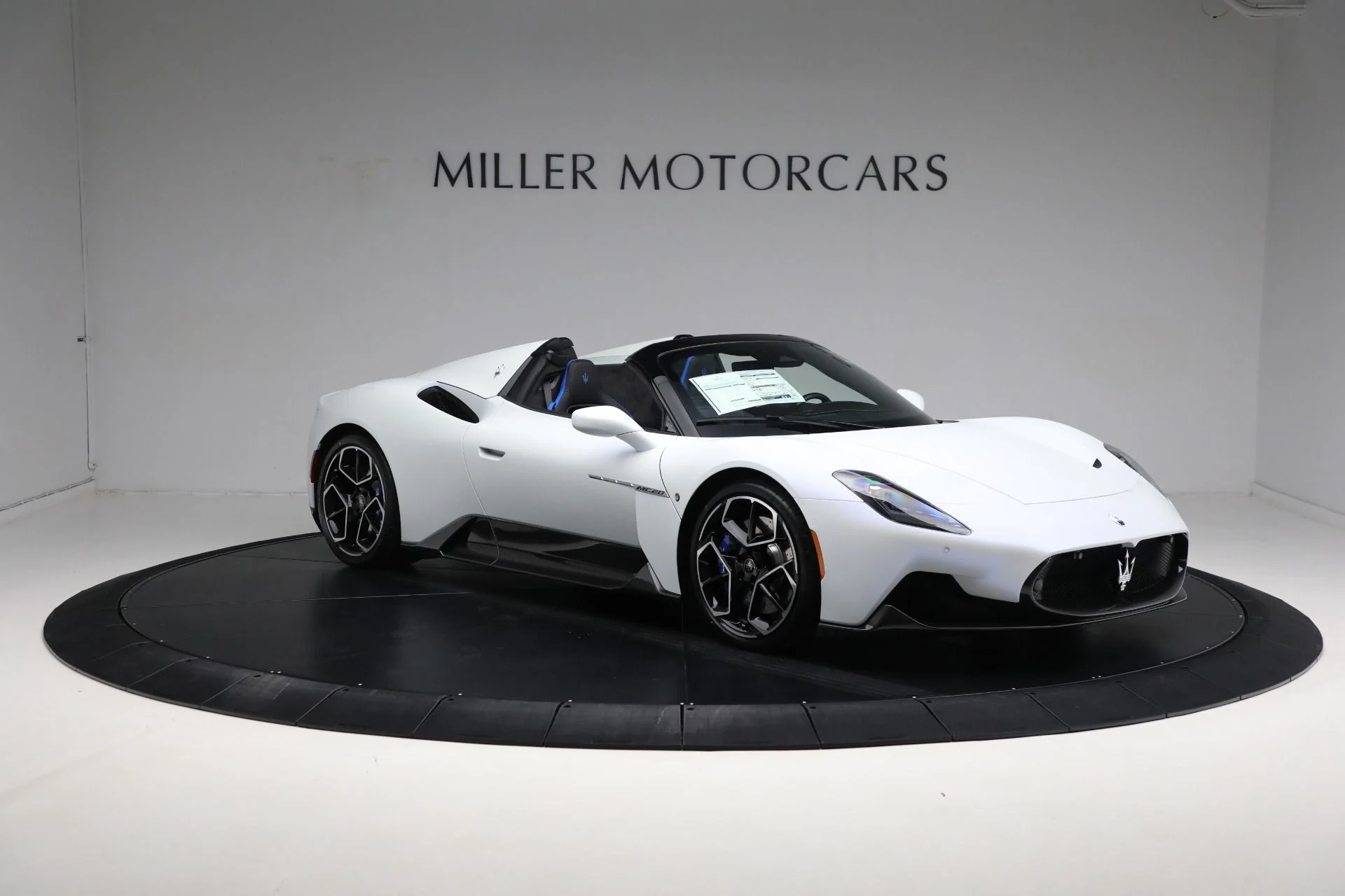 mph015_455055614_Used_2023_Maserati_MC_20_Cielo_1728047237_3264b50f8d