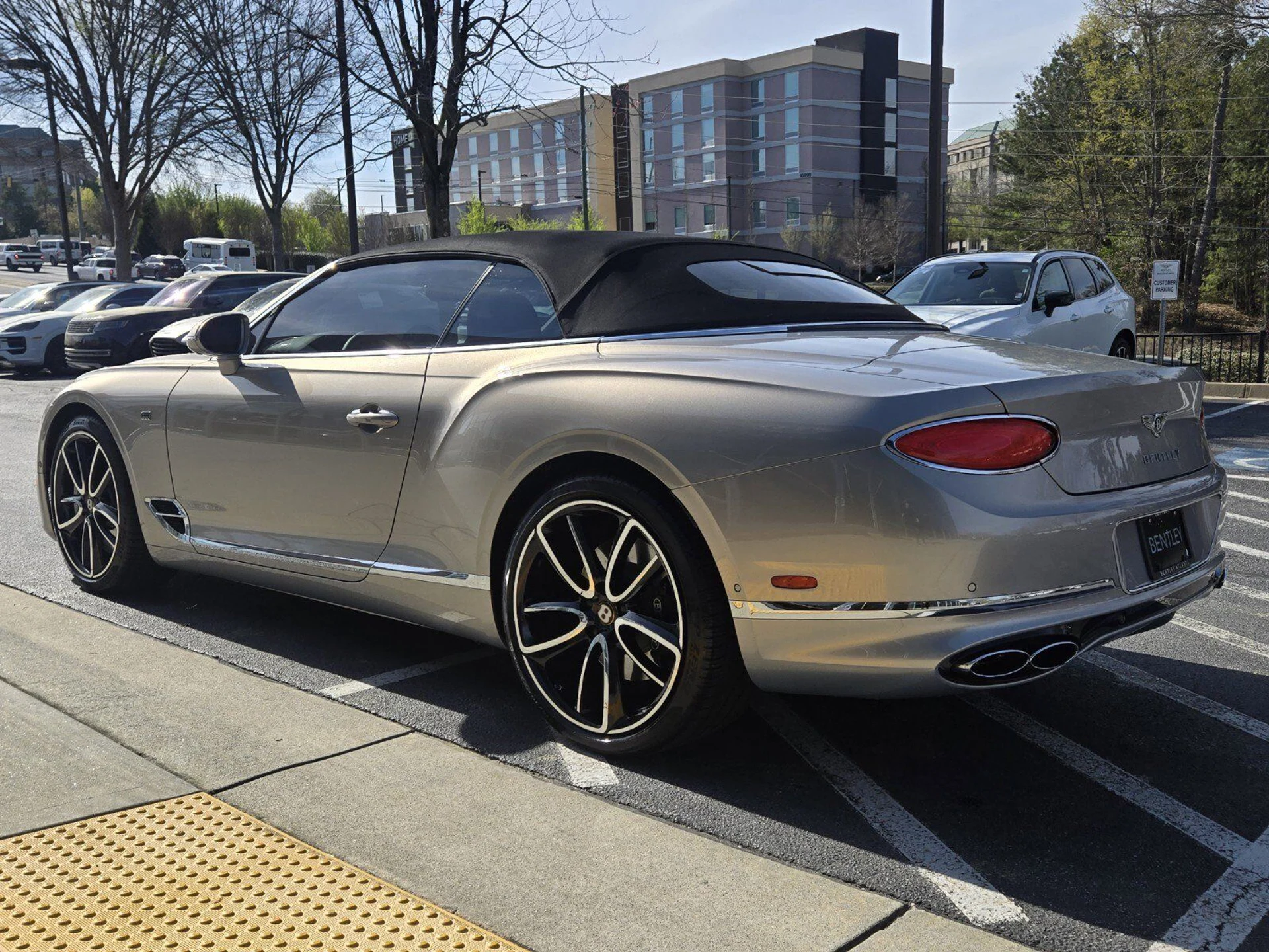 mph015_460128236_e062535ab01f02319cd885c626f2273dx_fa077aad70