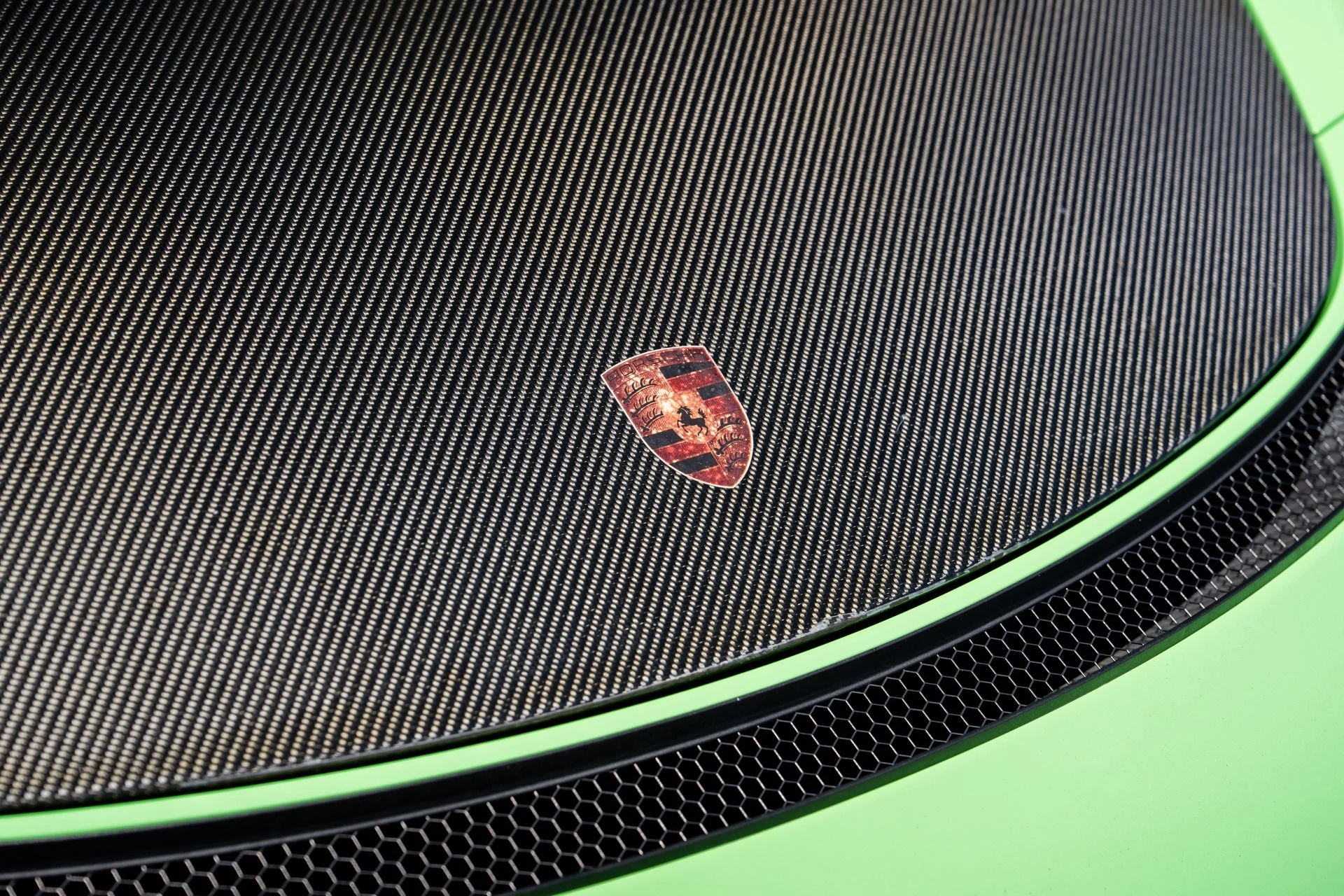 mph015_462678389_Used_2023_Porsche_718_Cayman_GT_4_RS_1754336888_e86c24b57c