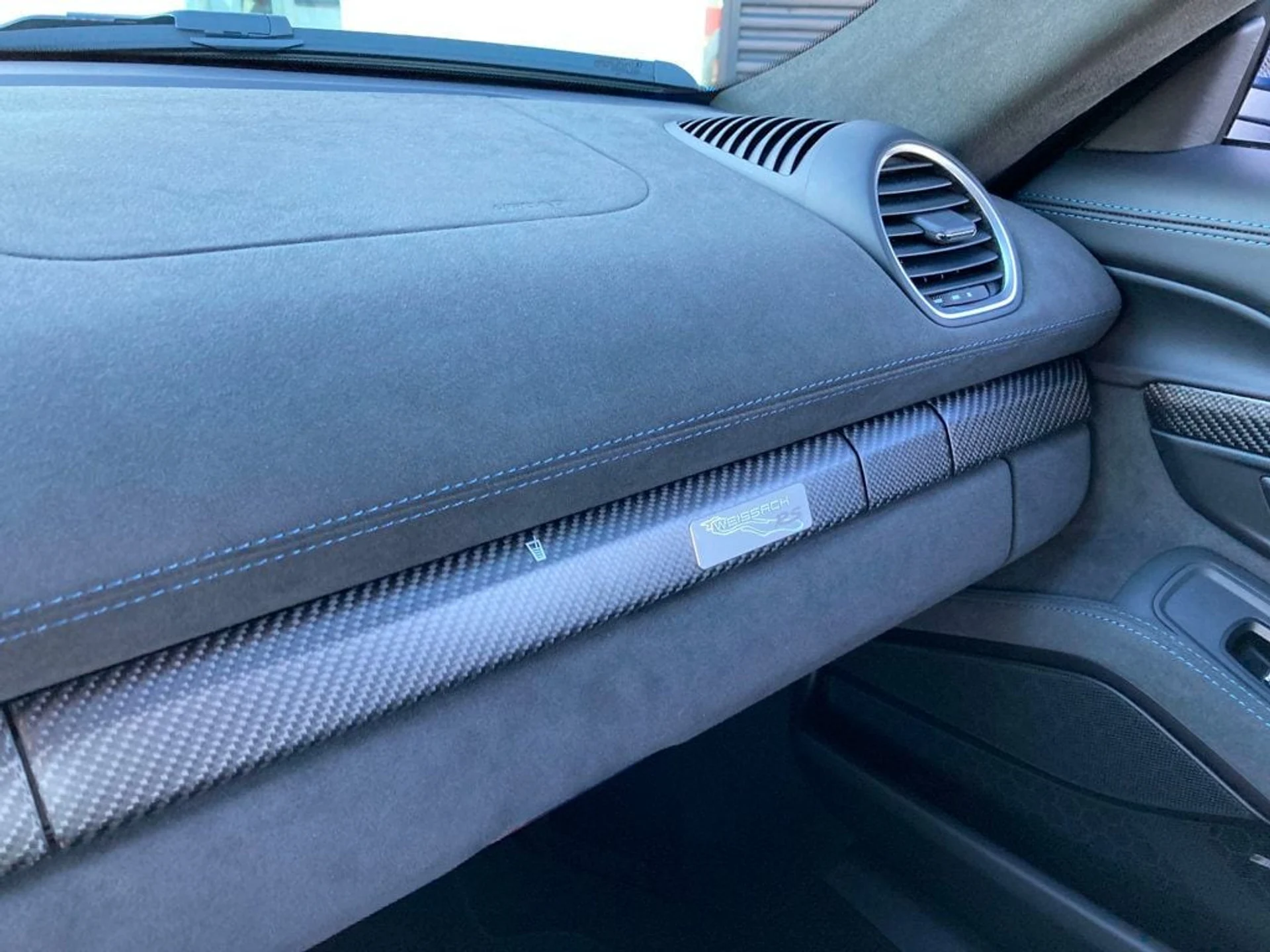 mph015_463714643_6306f4d5c7e0a5784144b085ca9818b8_6d27abaf90