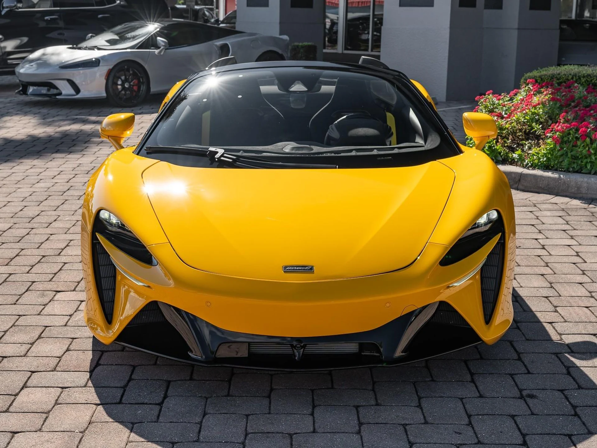 mph015_466285786_Used_2025_Mc_Laren_Artura_Tech_Lux_1764082916_41a501fd08
