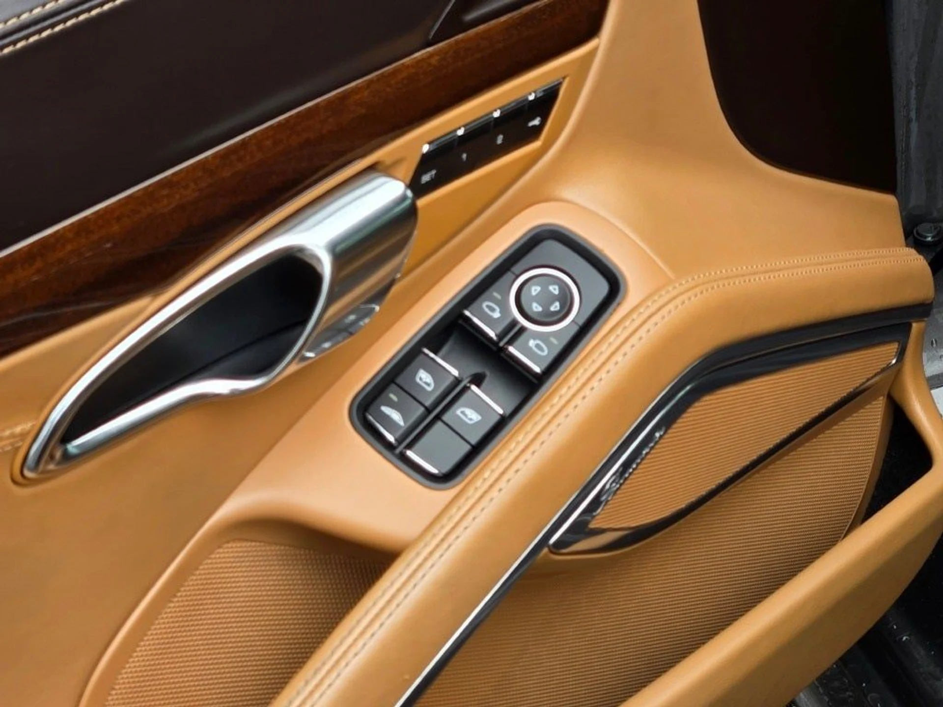 mph015_46680828_16_4f16c811af