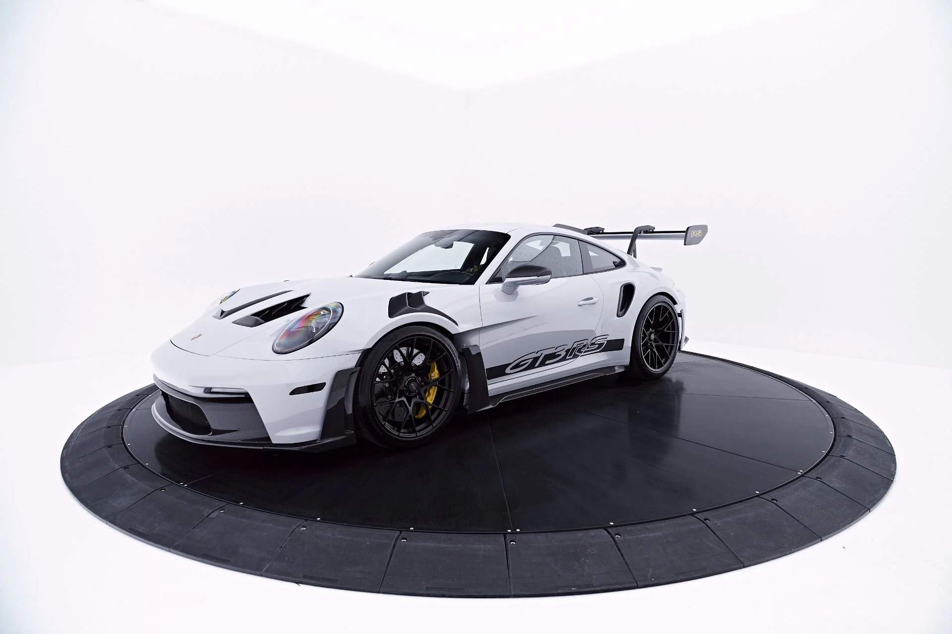 mph015_472543244_Used_2025_Porsche_911_GT_3_RS_1781833656_0c8b4b7dd1