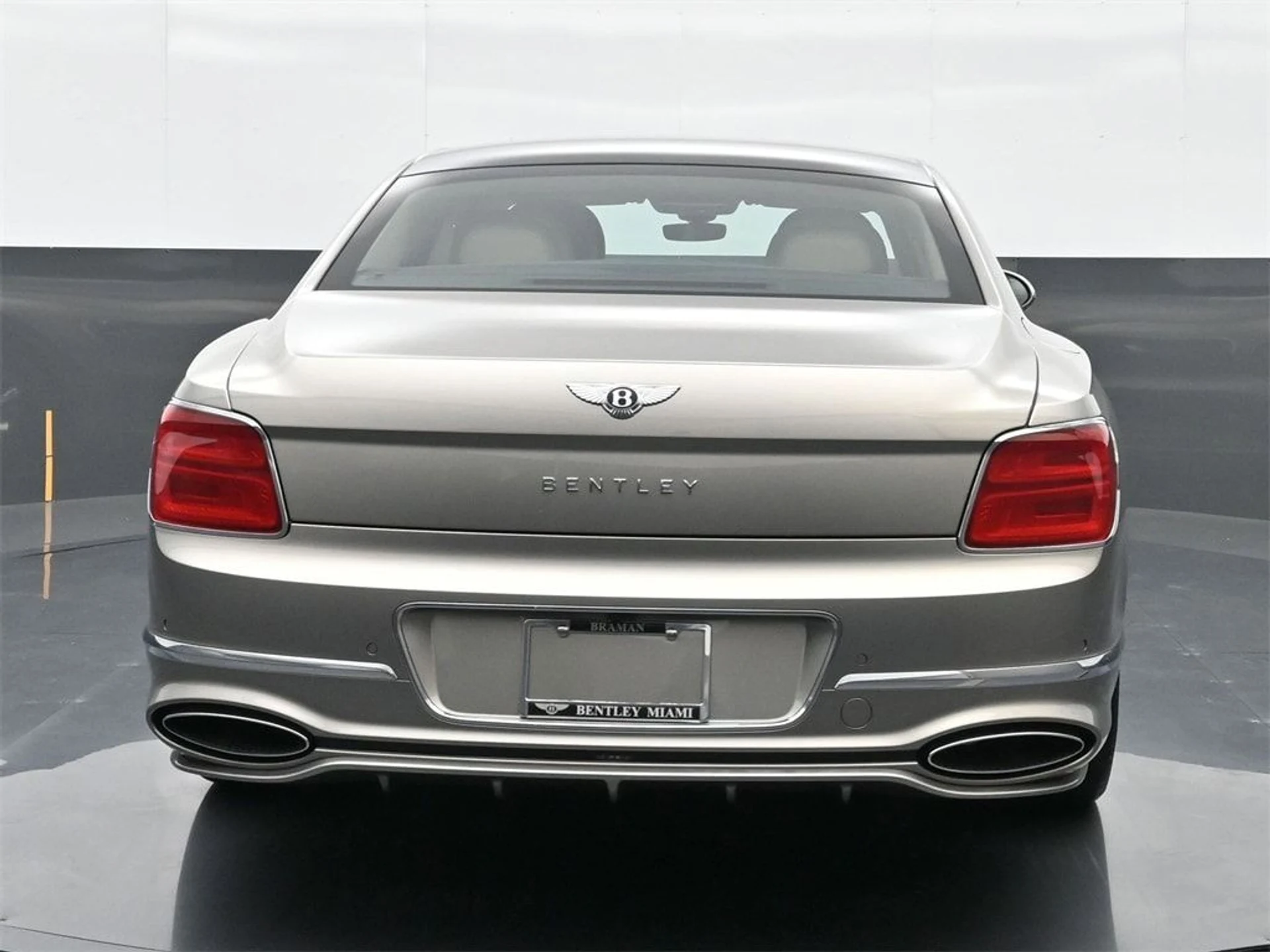 mph015_472618895_768a15e7c23c2adf8270adc351d77b5ax_eef40f70a4