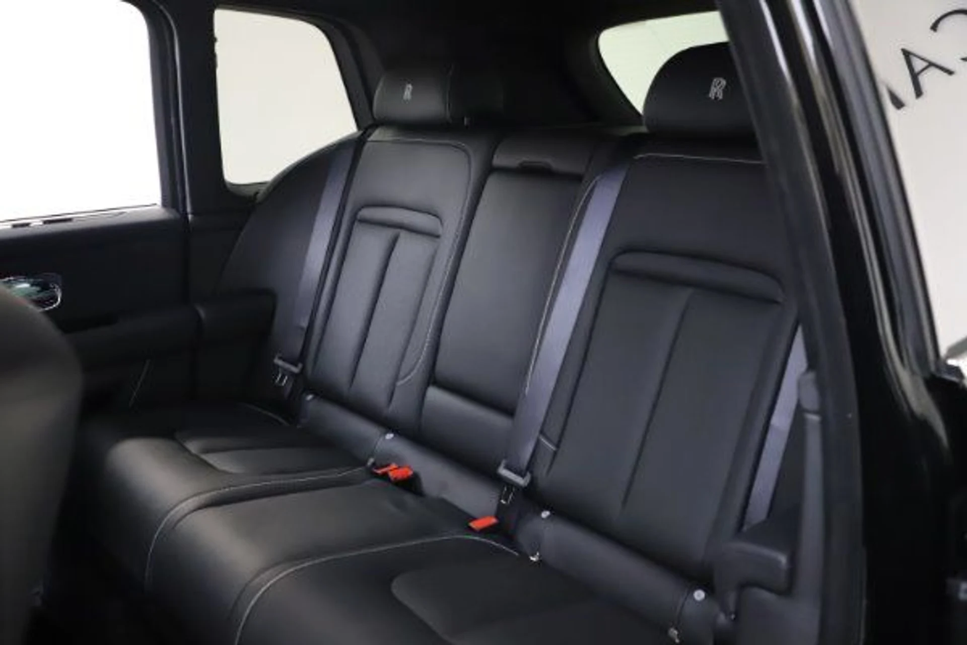 mph015_473948114_Used_2020_Rolls_Royce_Cullinan_72fd711334