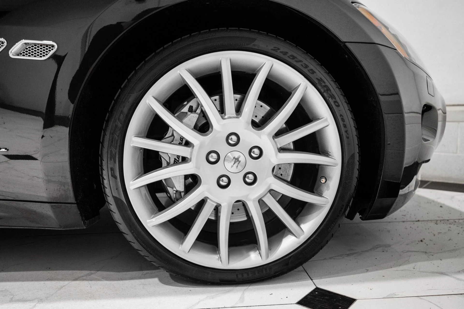 mph015_480562195_Used_2012_Maserati_Gran_Turismo_1779160431_d16643a894