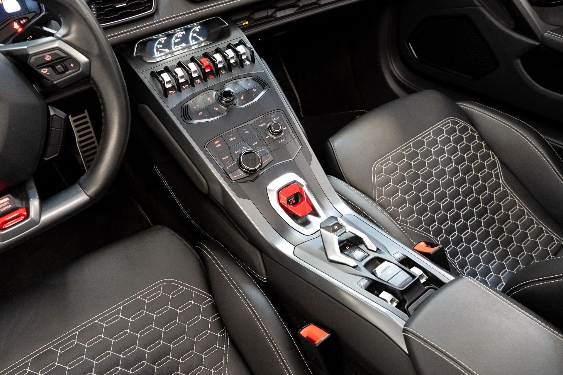 mph015_484262861_Used_2017_Lamborghini_Huracan_LP_580_2_Spyder_1772480495_a944f73a2c