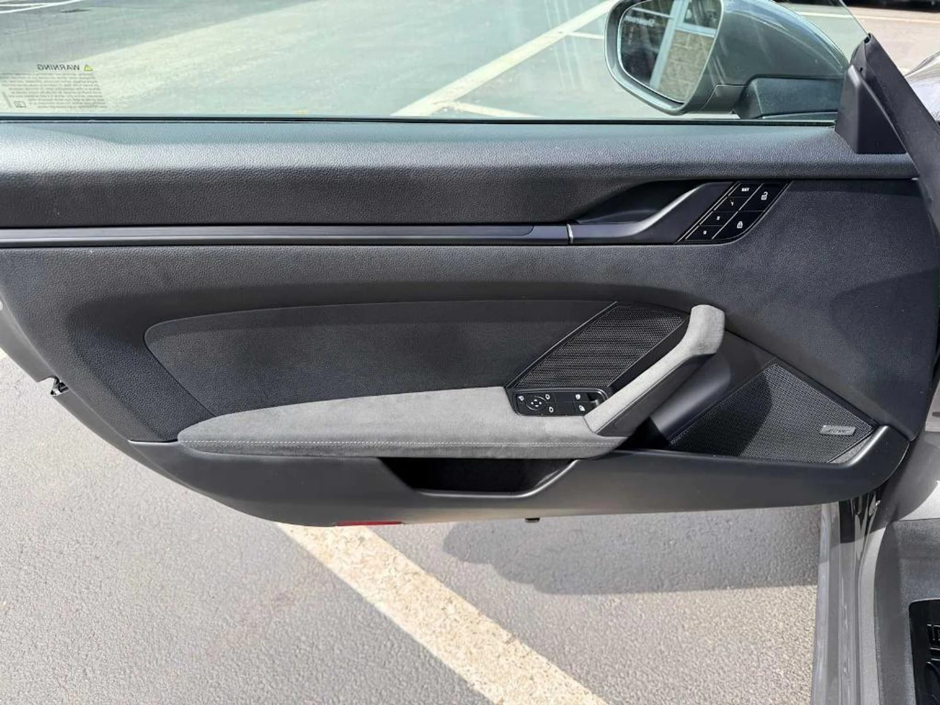 mph015_485685044_vc_RB_Mcj0_O2b_S_Bk_R_Fdctj_By_X_Hdas_84014048e6