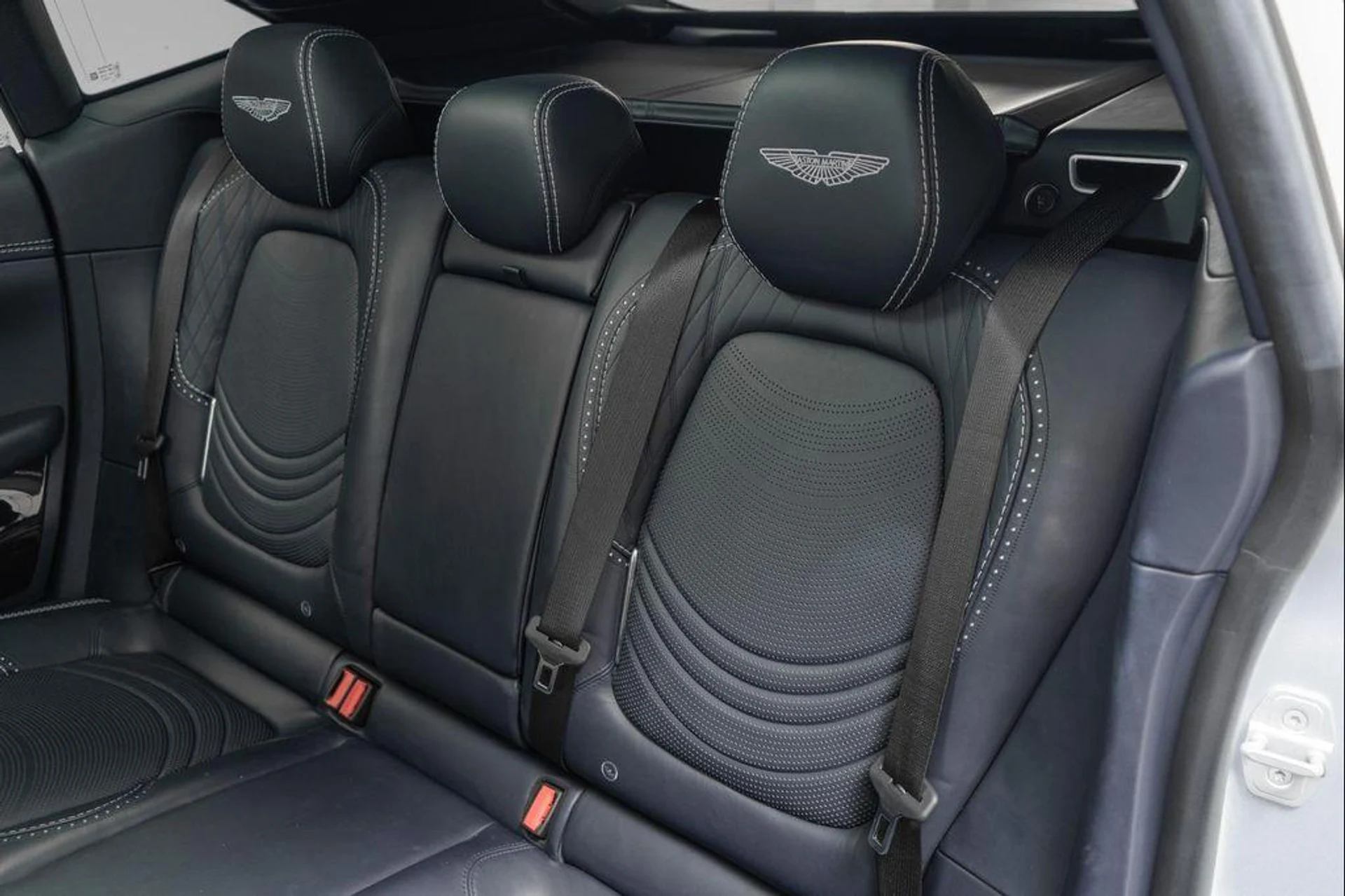 mph015_489103037_IW_1h_ZJ_2ri_U3_K_de_B_Xkgb_Z_Nay5_Vg_6900019e71