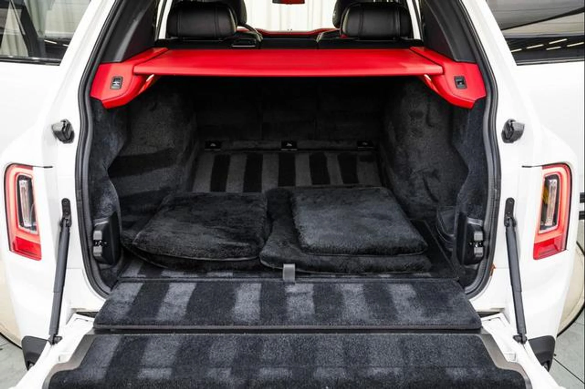 mph015_490838470_O_Vi_PN_Yo_W3_VY_5pt_DR_Rt_Fwb_R_3g_929e5f8843