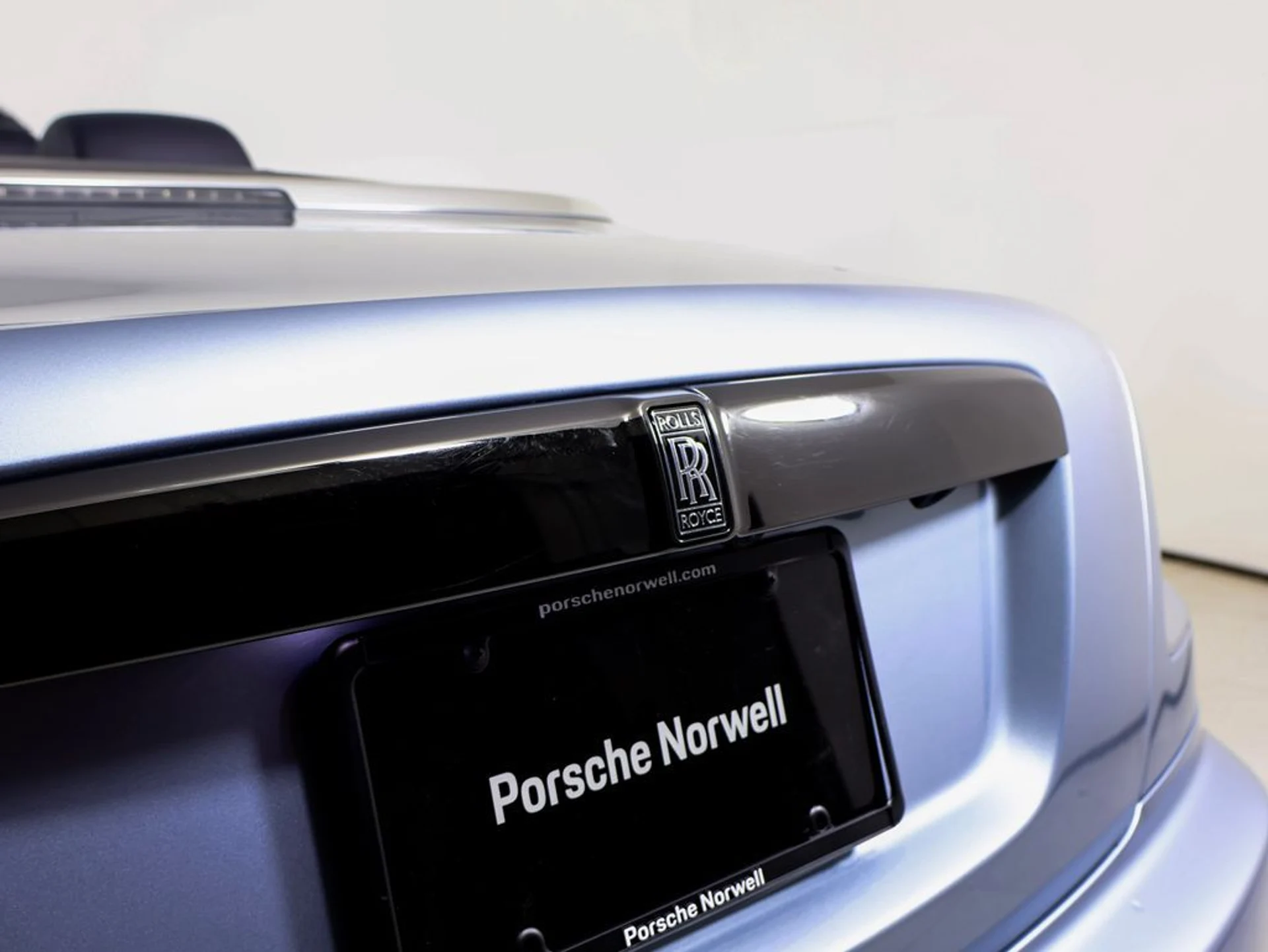 mph015_494154020_79f2176c214e2781d5b7b280b97cb423x_58d02b8be6