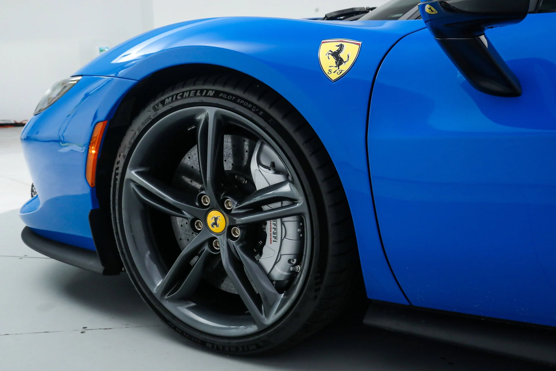 mph015_497784654_f2cd55ec45e0db7f05a6e46f6c8d1557_0f3af1fcea