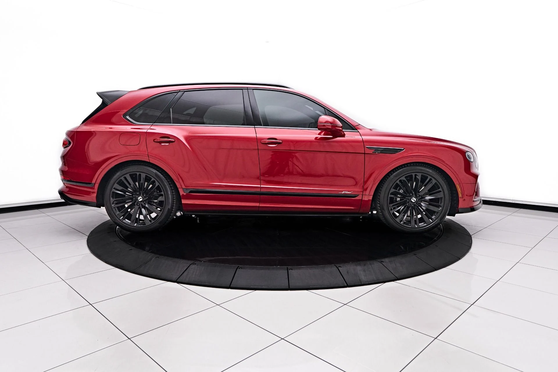 mph015_498684049_Used_2021_Bentley_Bentayga_Speed_1752368507_10d537e1da