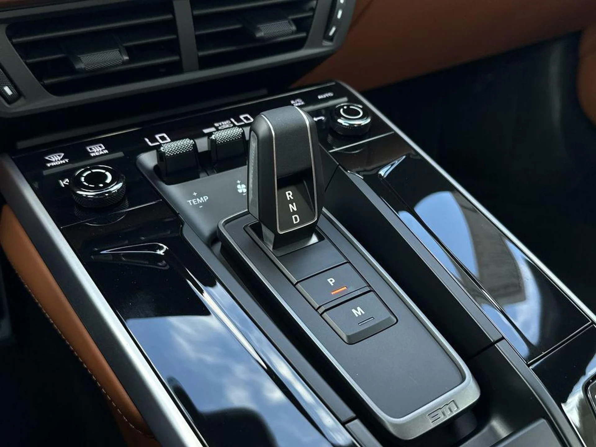 mph015_506974973_ti_E_Rzevo_MM_Sbeo_Ho_FH_5_O_Px9x_Ec_4c55be9fe6