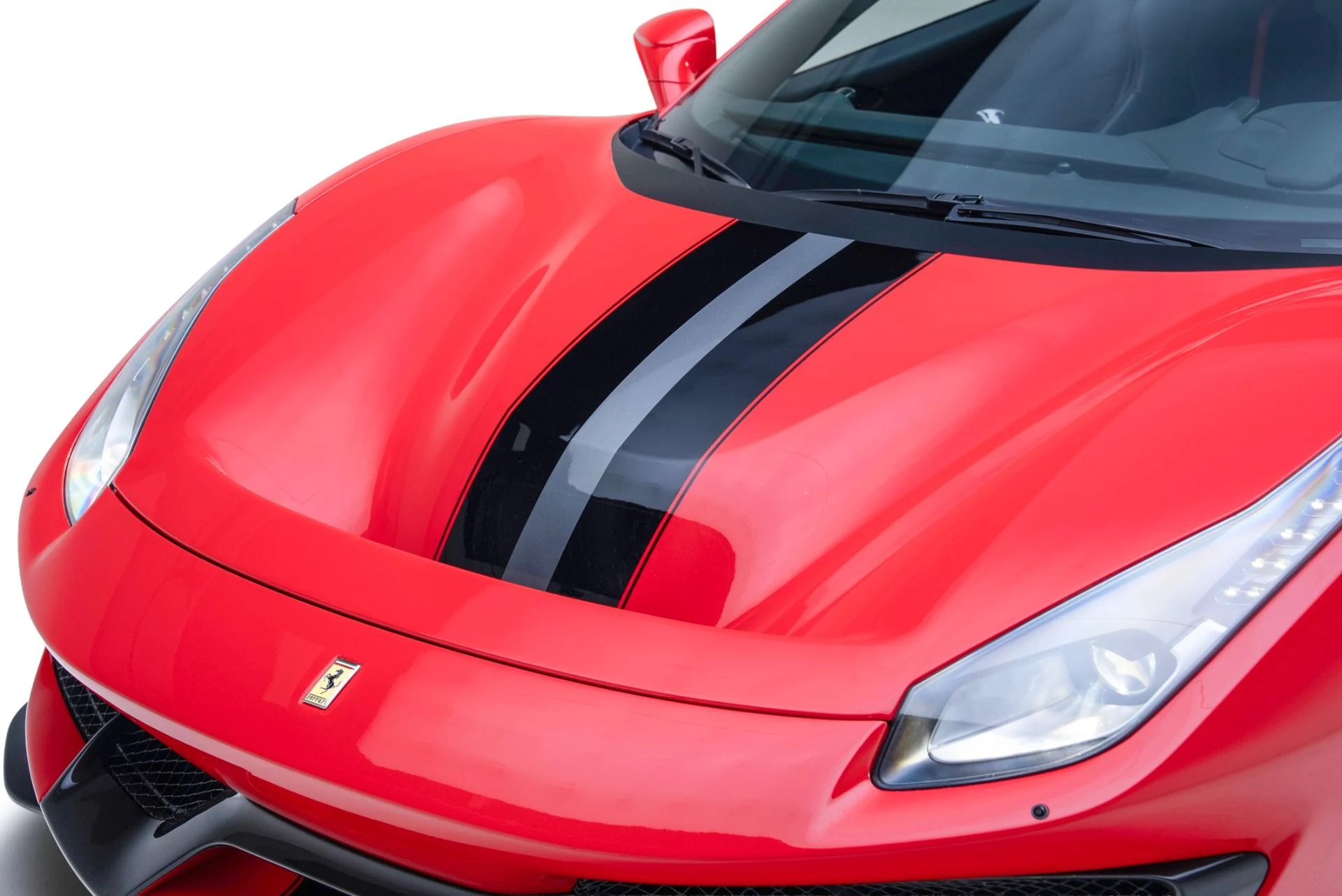 mph015_509810533_Used_2020_Ferrari_488_Pista_1779389946_1473653c73